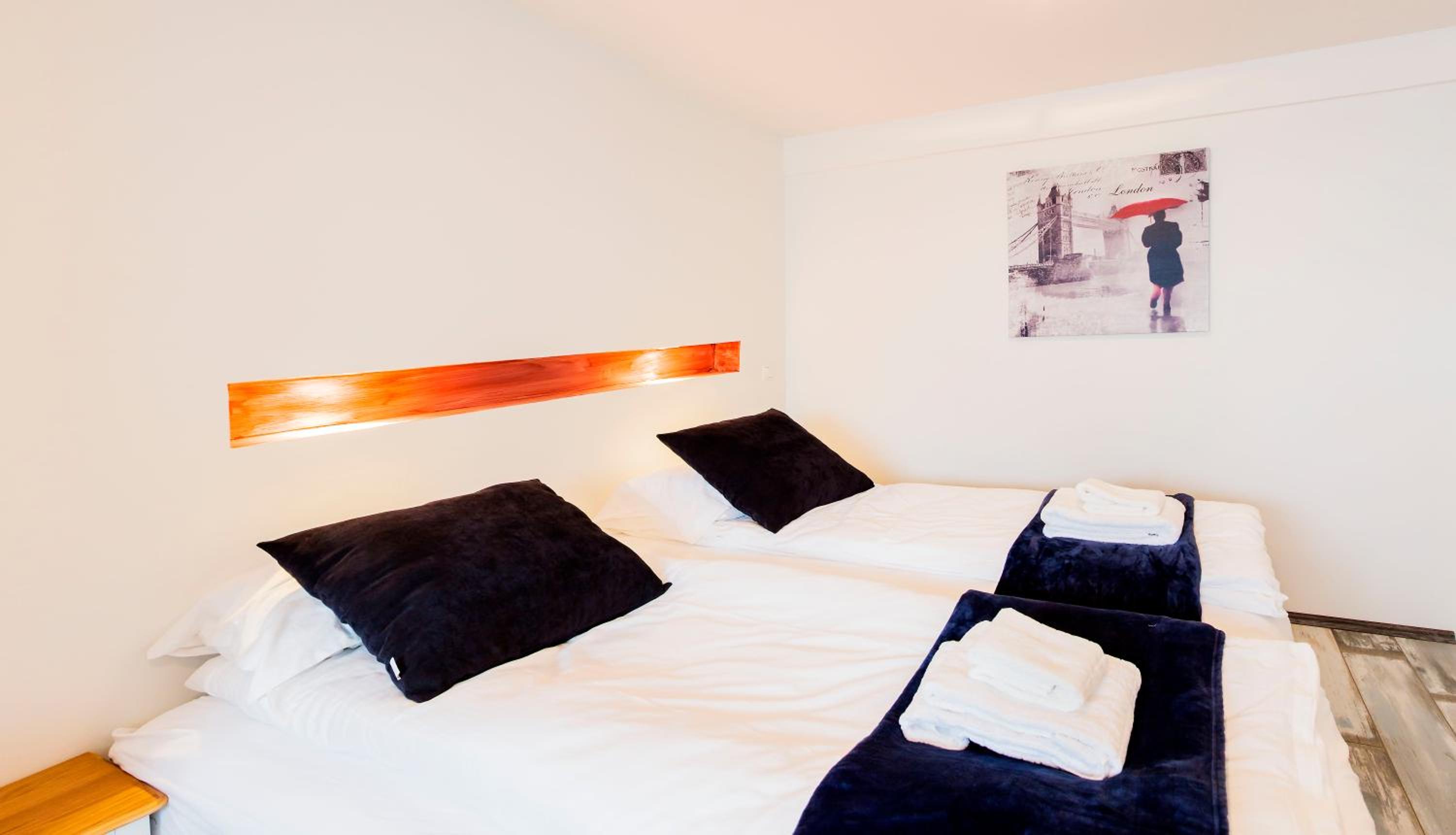 Deluxe Twin Room - Photo 1
