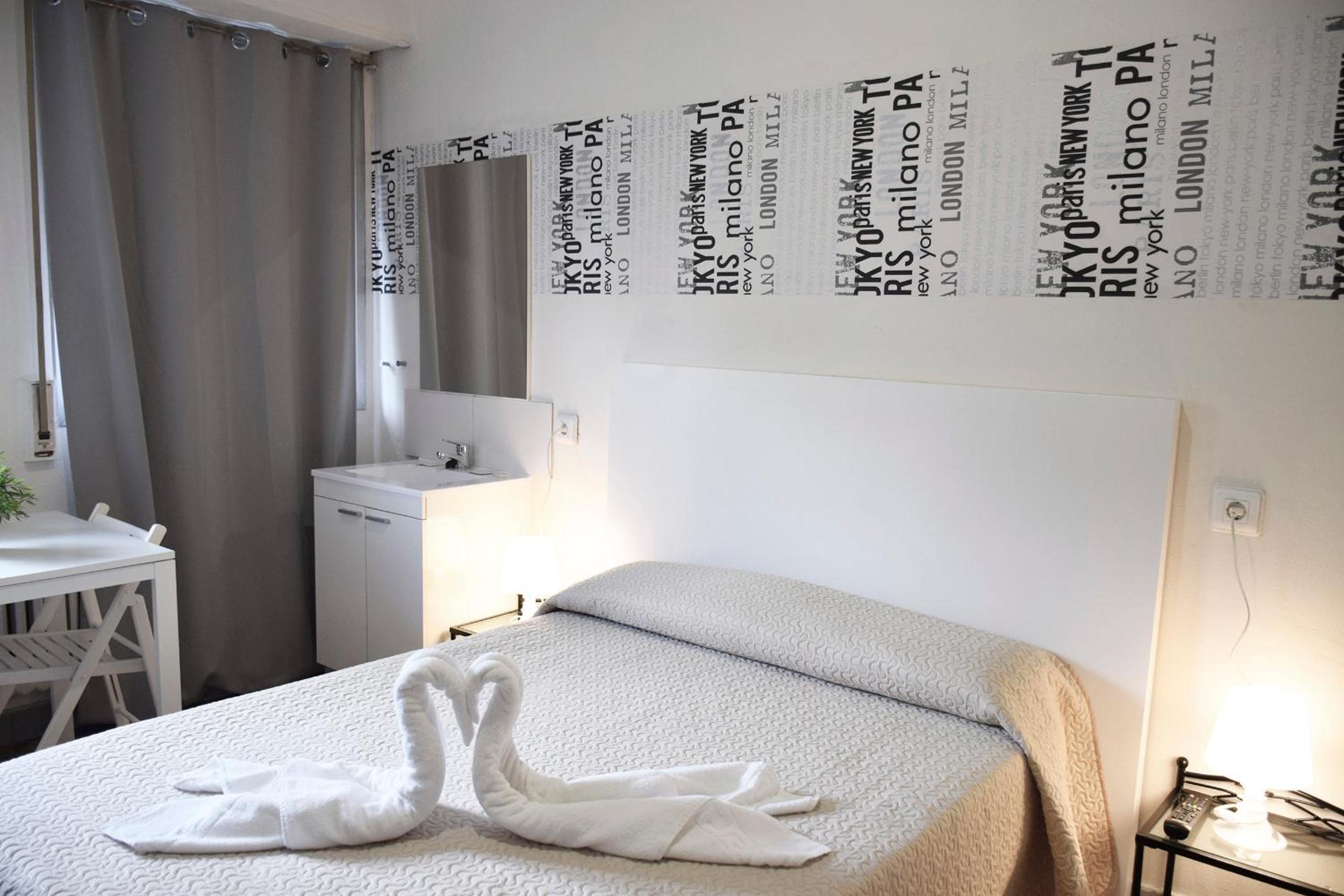 Habitación doble con baño compartido