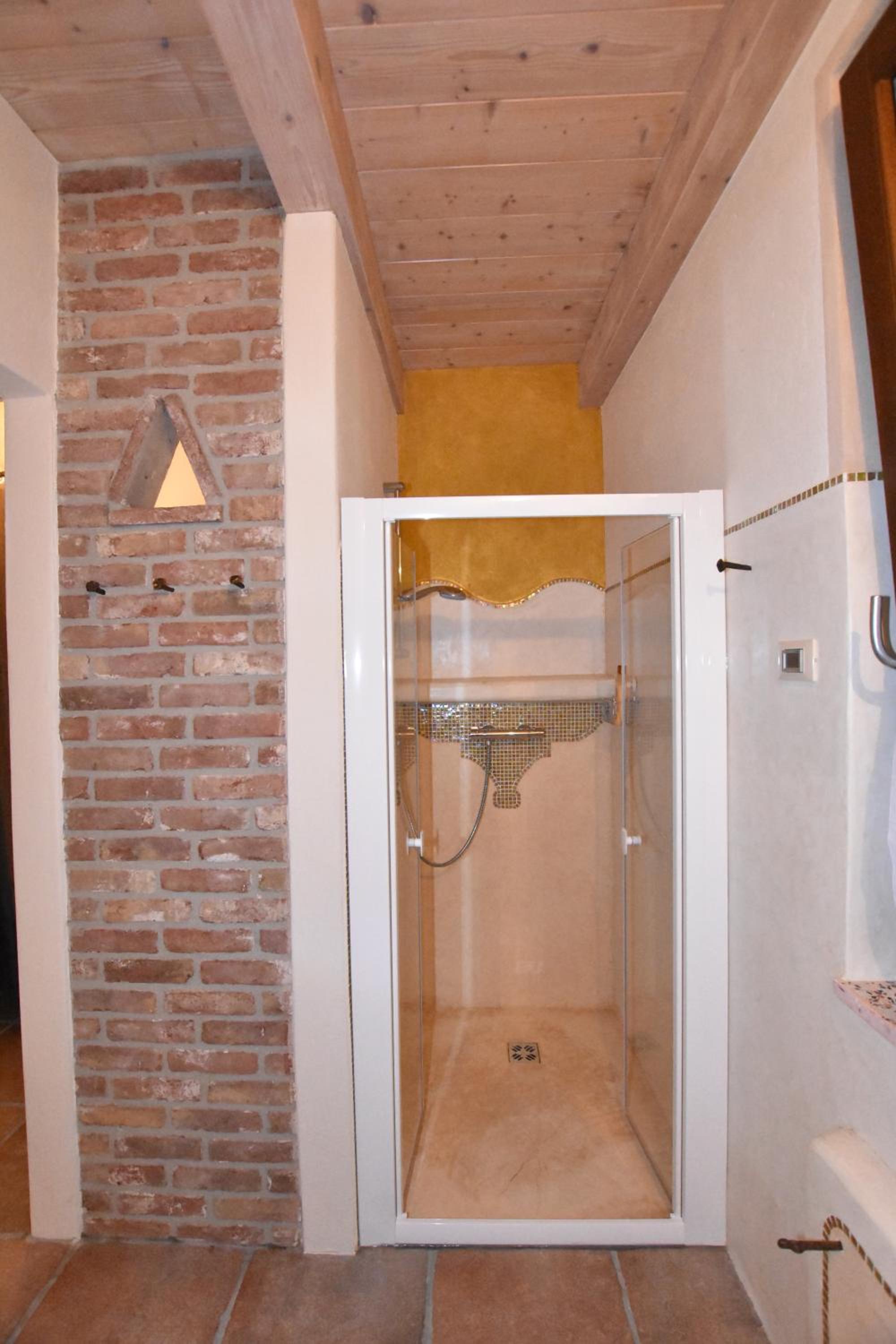 Double Room with Private Bathroom - Photo 5