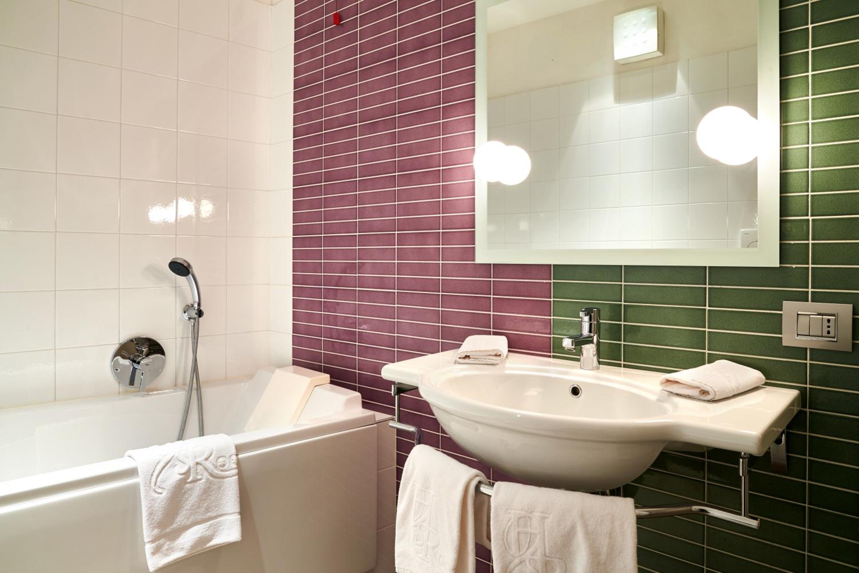 Double Room - Photo 9