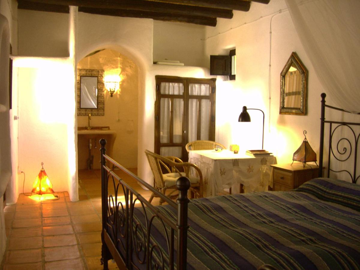 Triple Room with Terrace photo 3