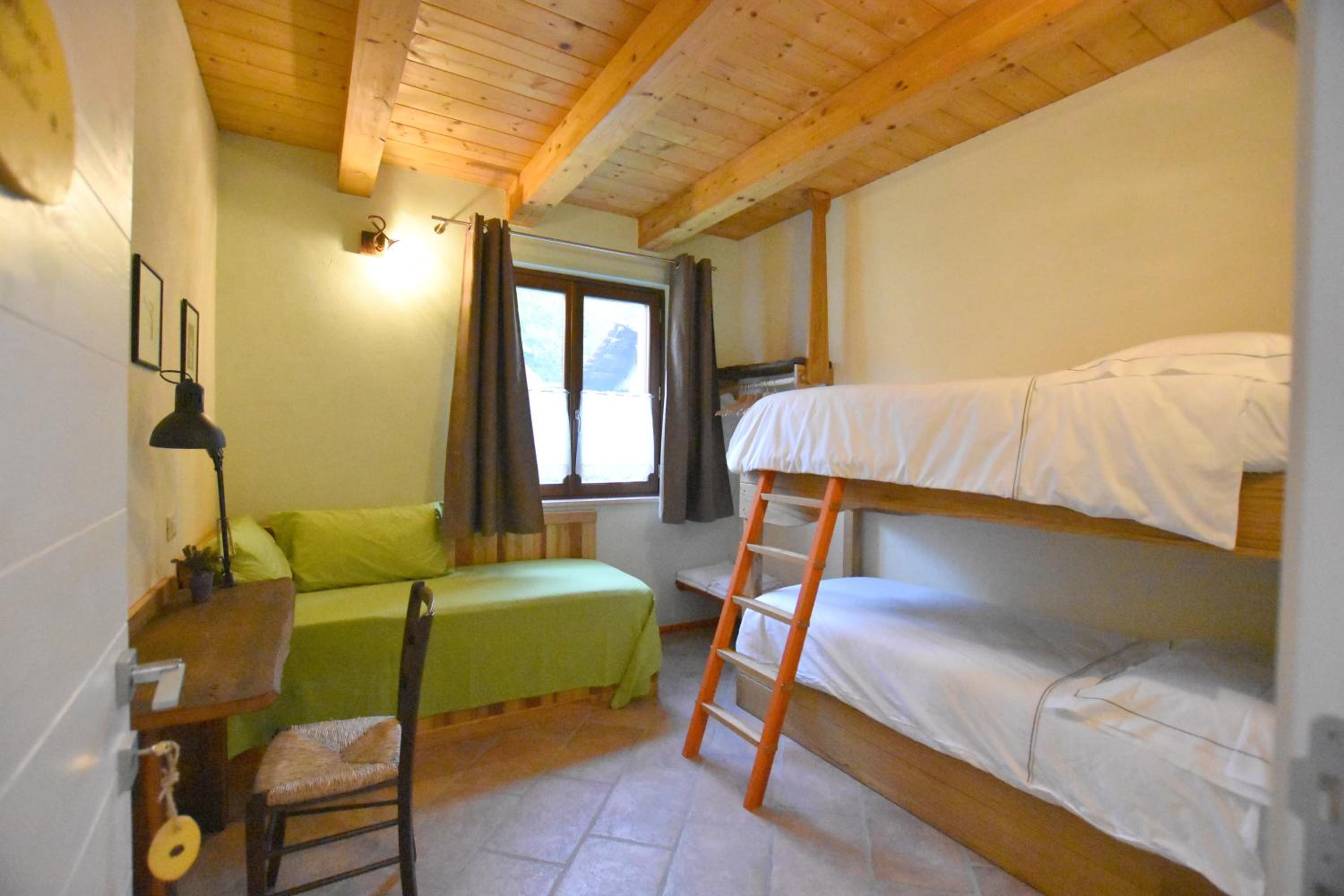 Triple Room with Private External Bathroom photo 1