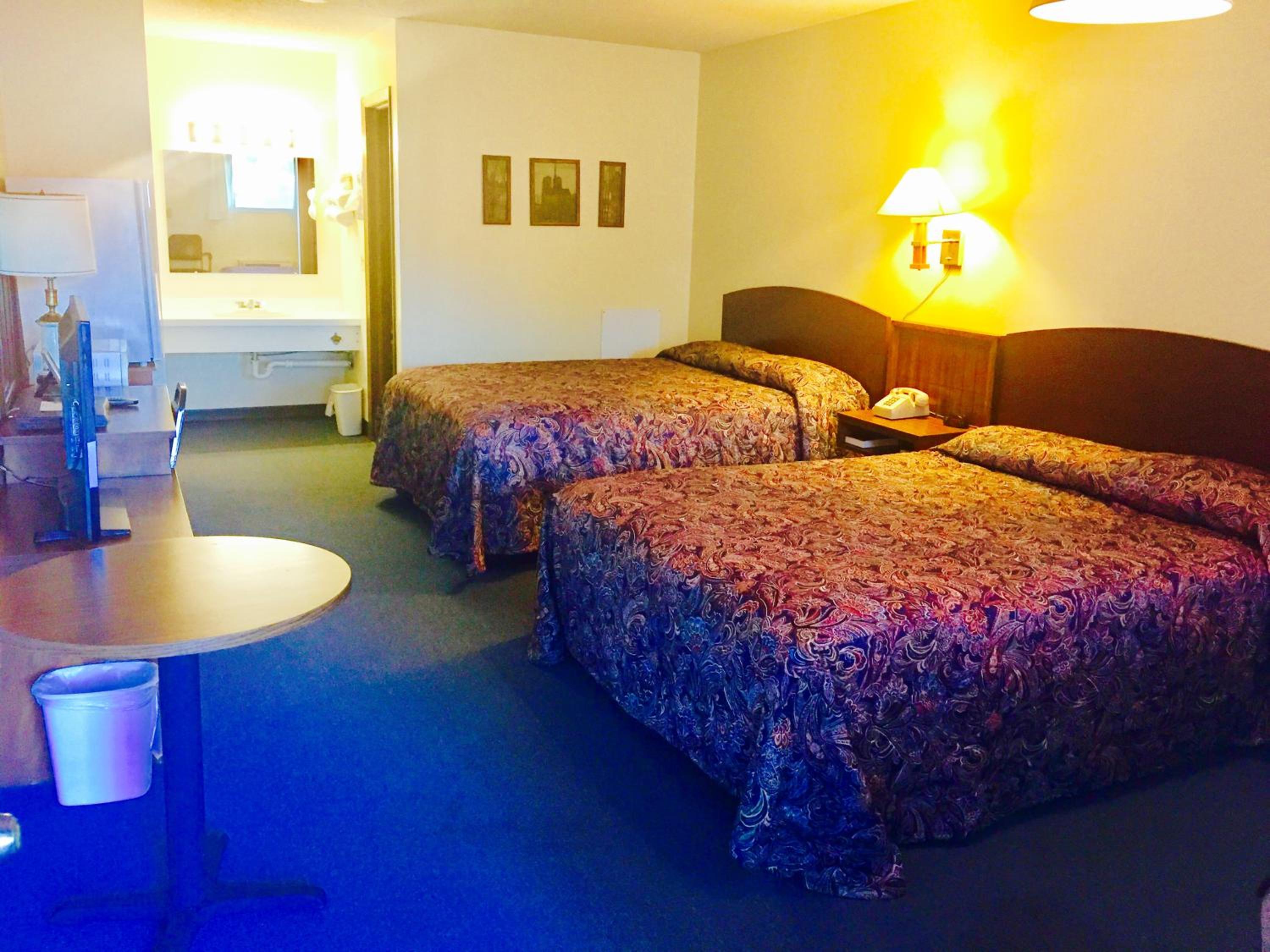 Queen Room photo 1