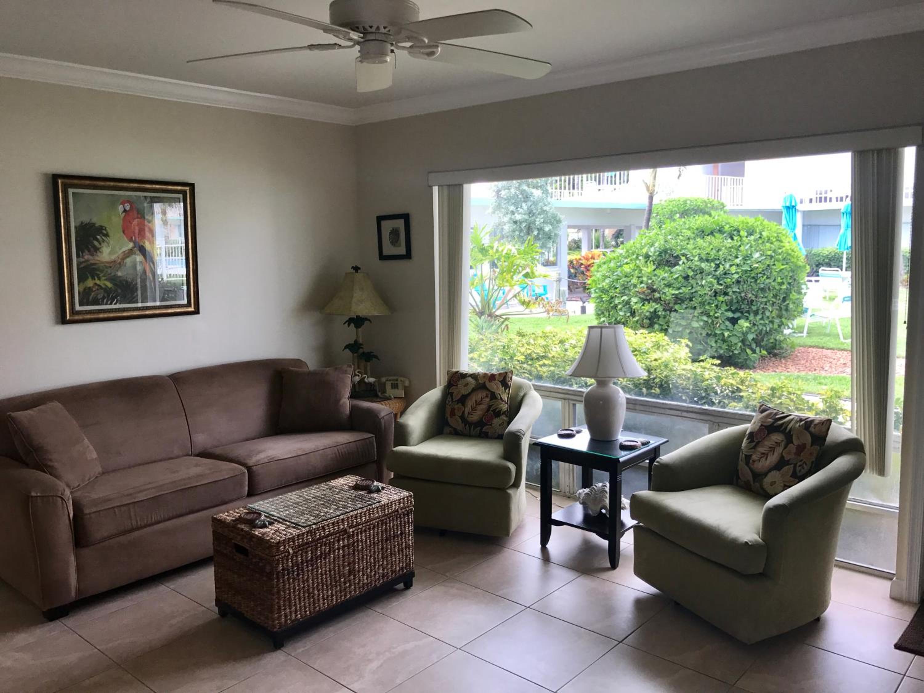 Apartment with Garden View 104