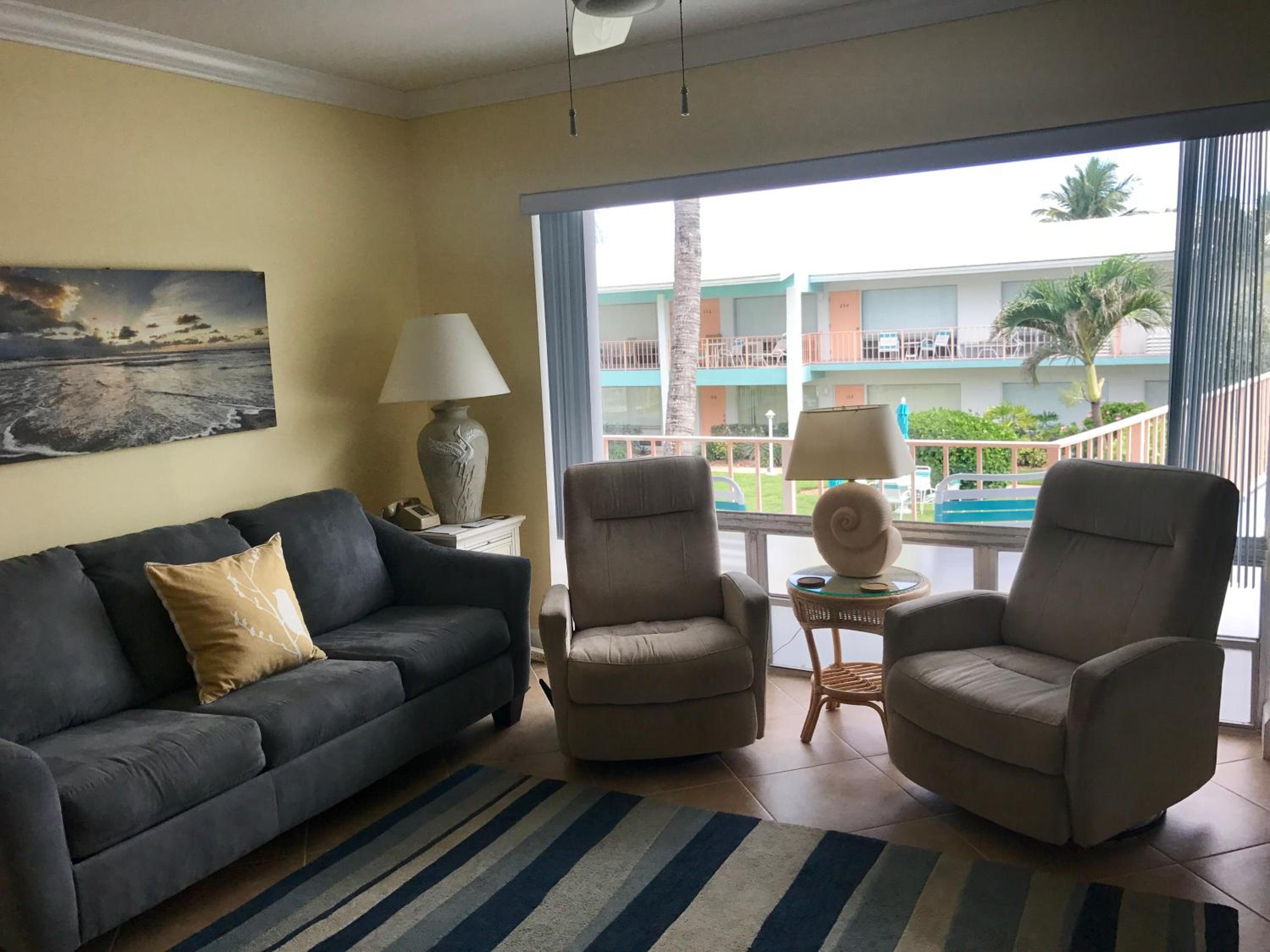 Apartment with Terrace 201