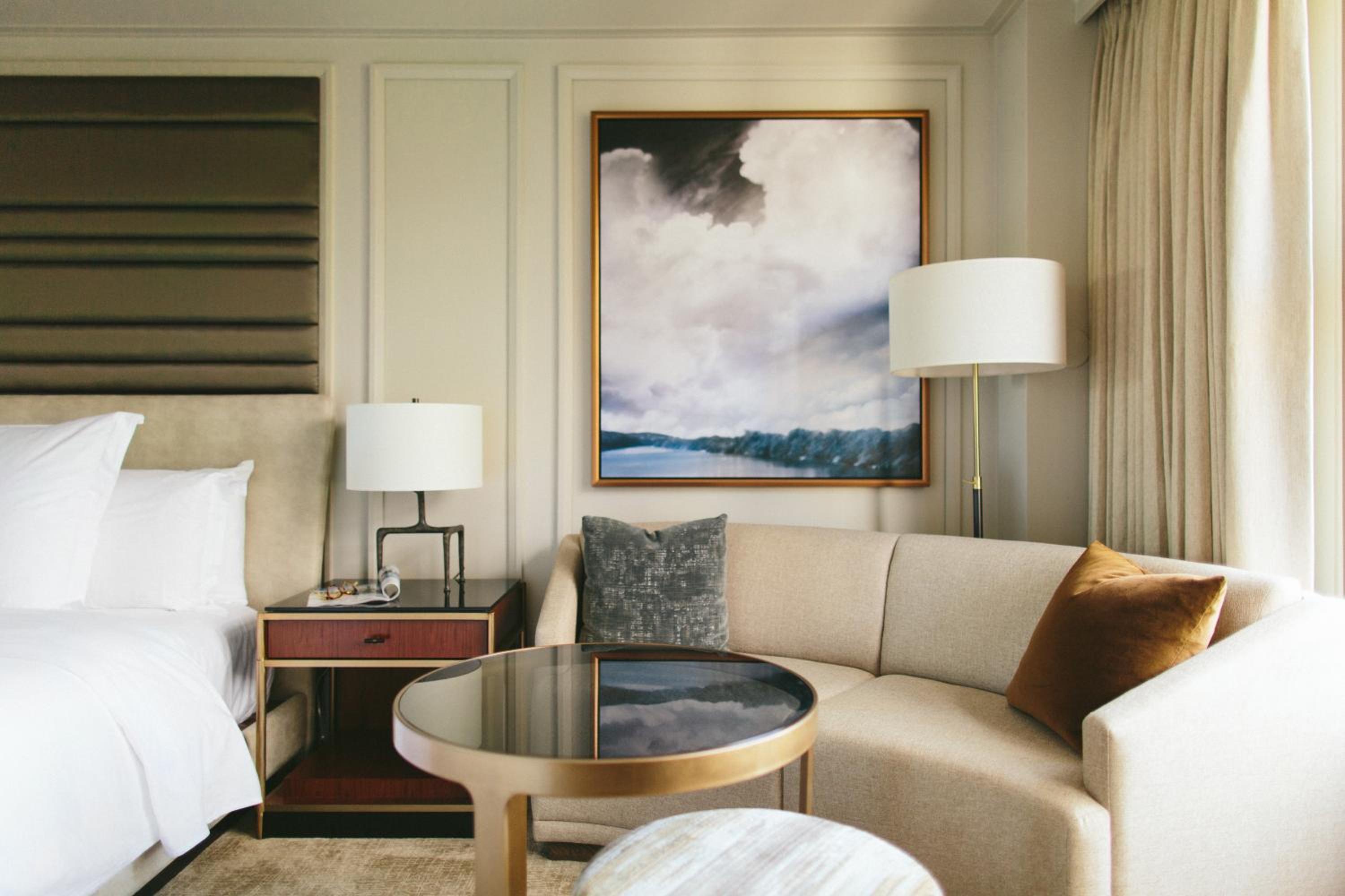 King Room with City View - Photo 5