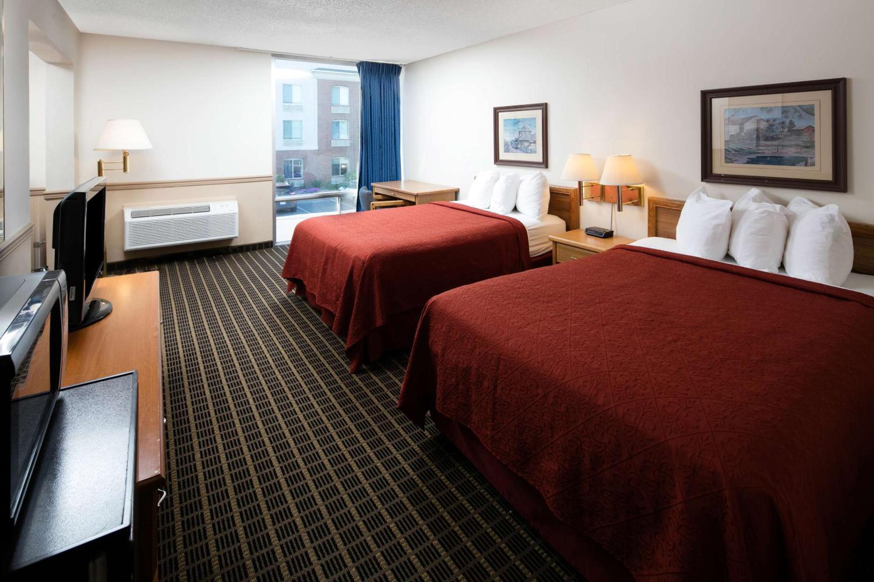 Double Room with Two Double Beds - Photo 1