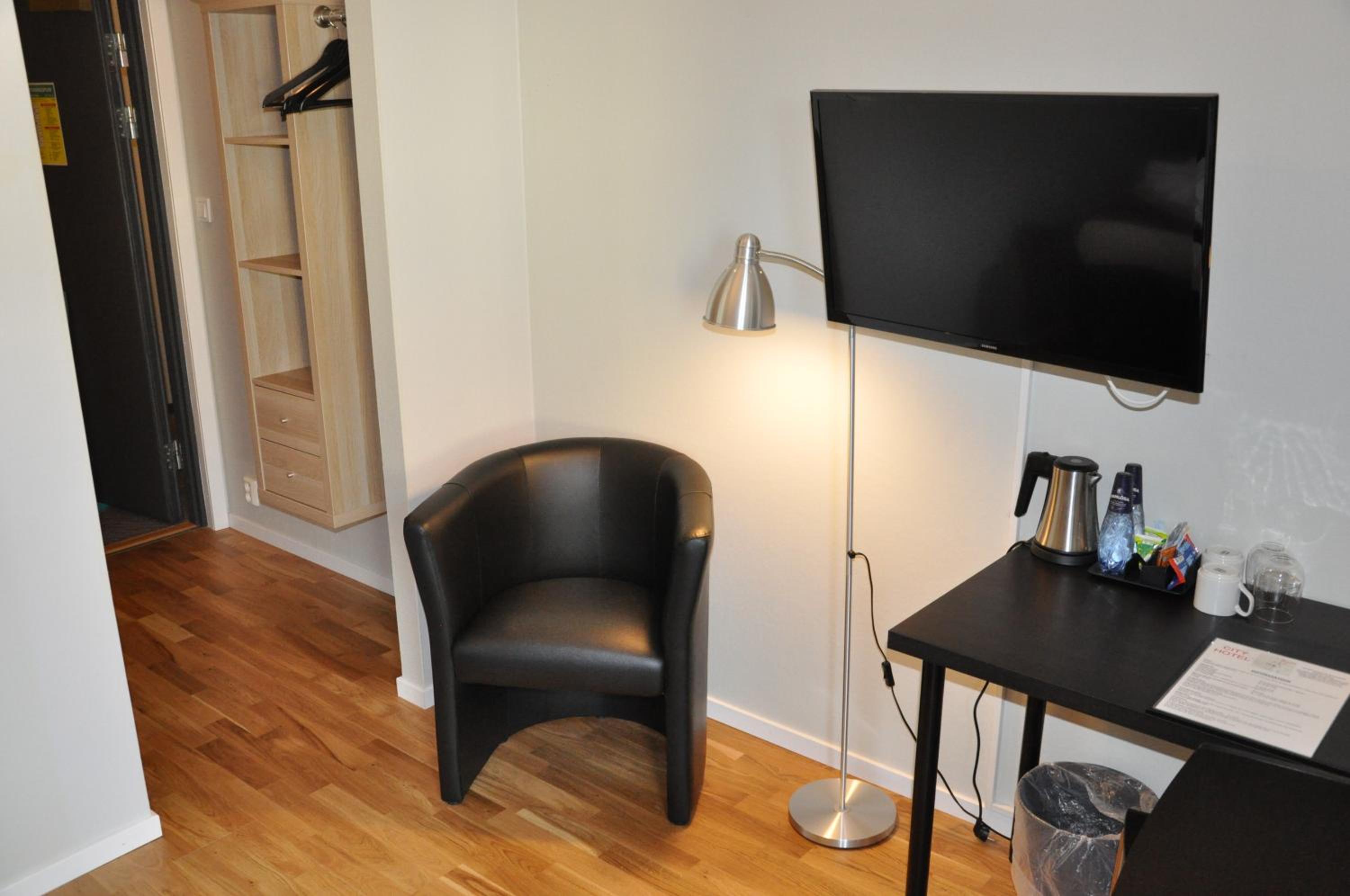 Twin Room - Photo 4
