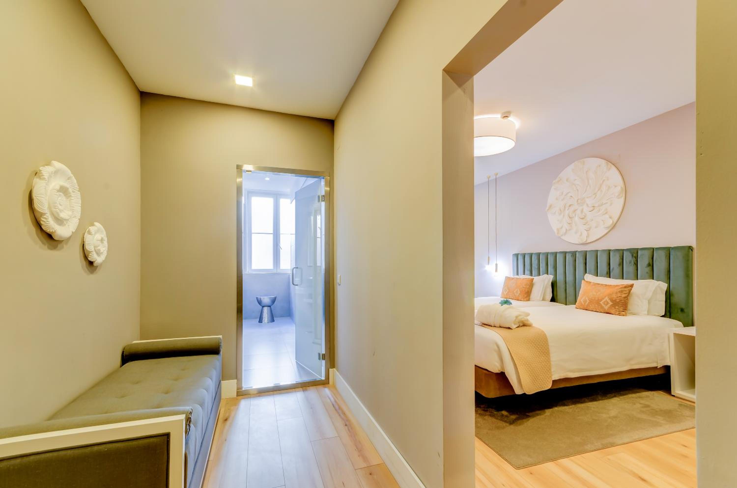 Superior Twin Room - Photo 8
