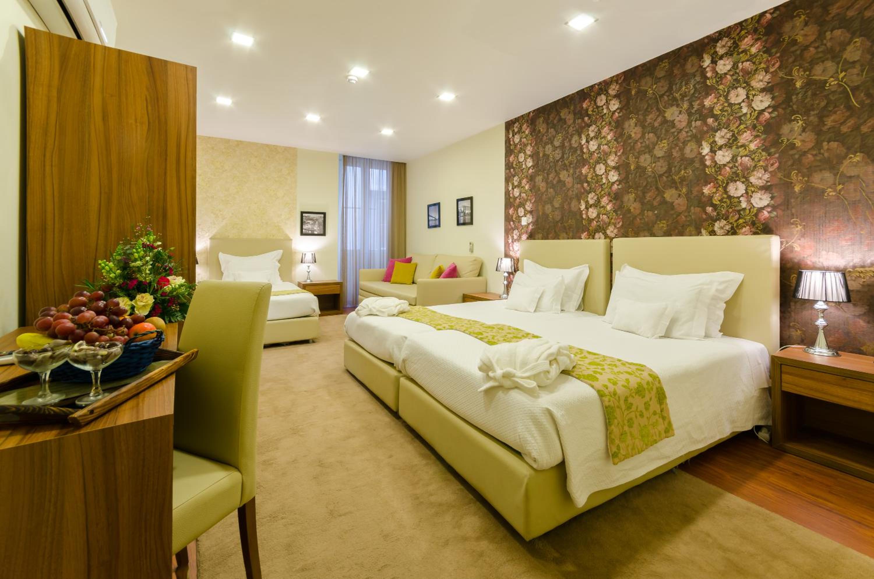 Superior Triple Room - Photo 1