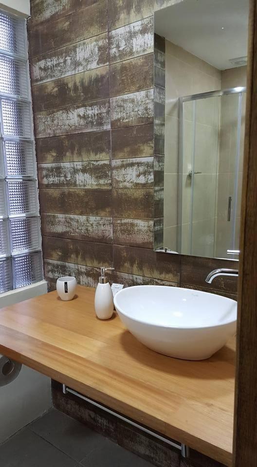 Standard Double Suite