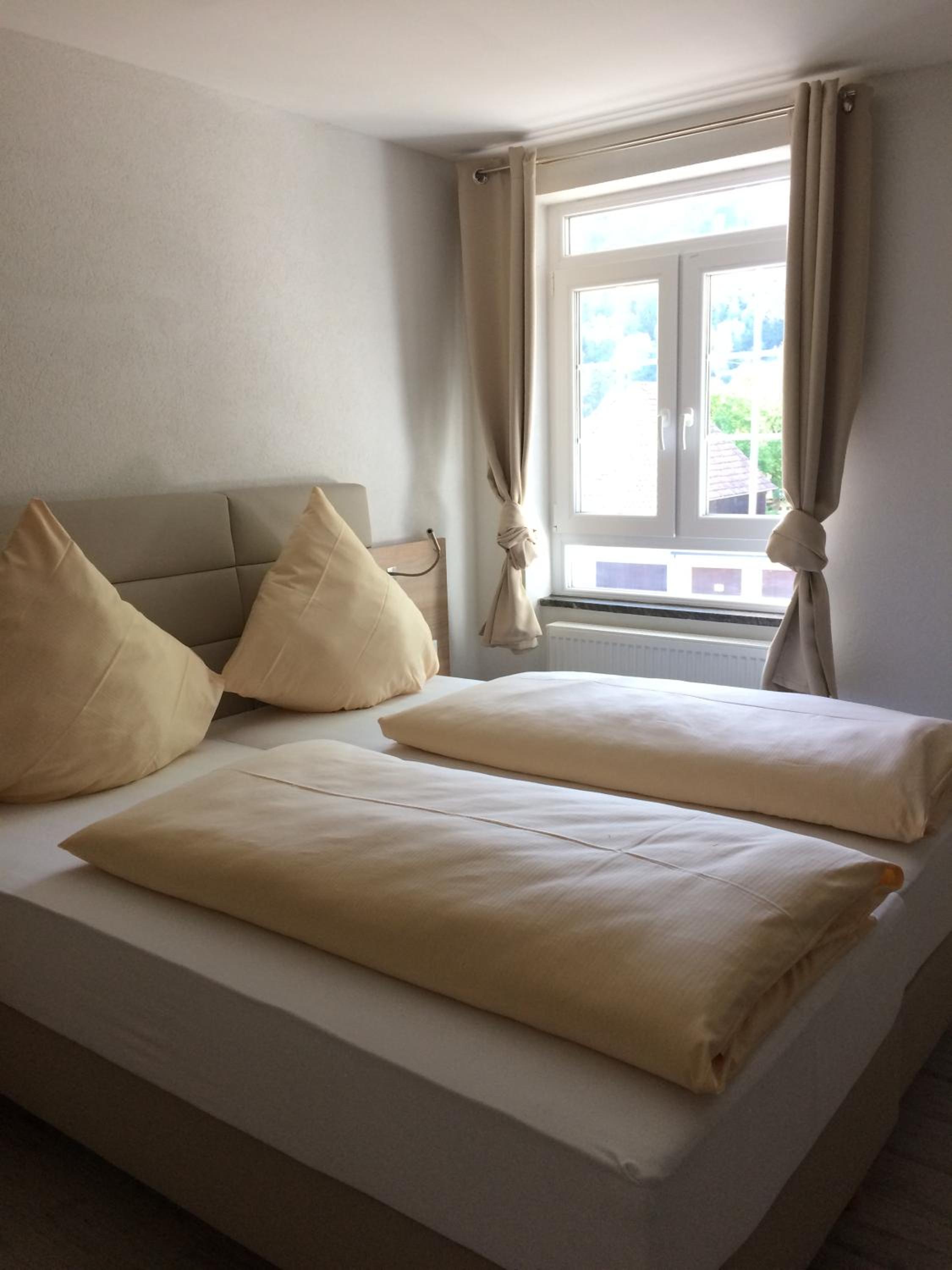 Double Room - Photo 5
