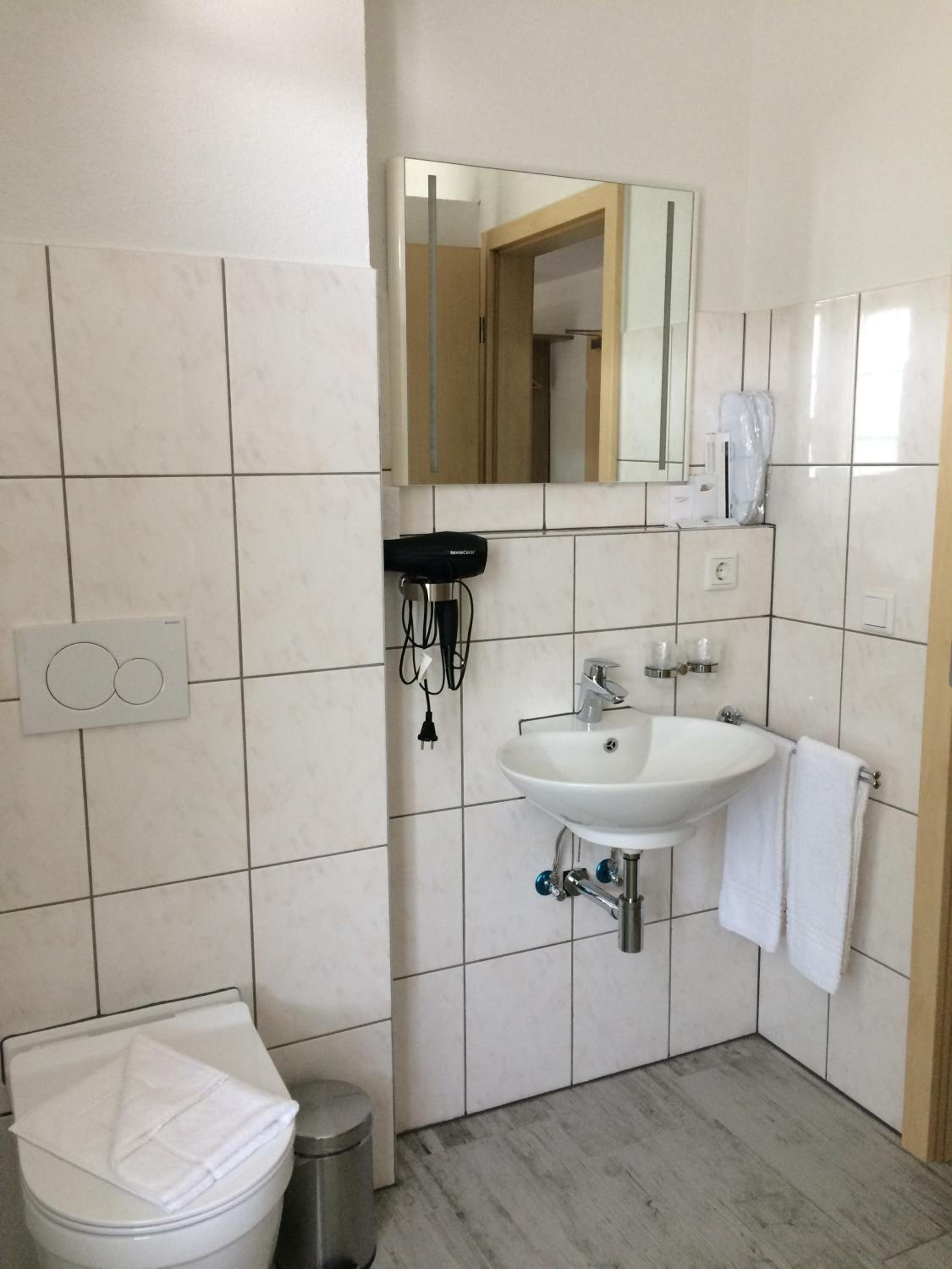 Double Room - Photo 3