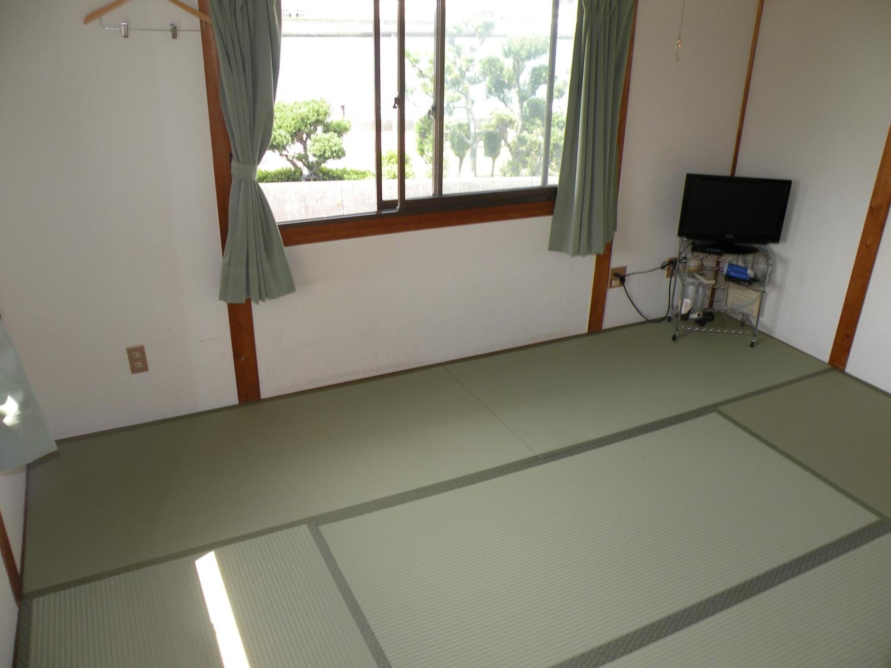 Triple Room with Shared Bathroom photo 1