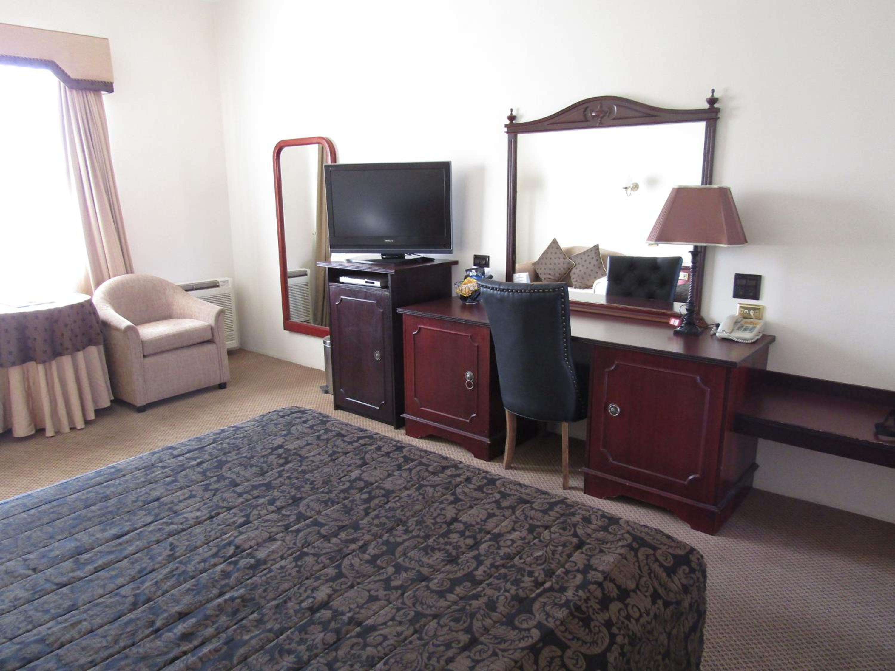 Superior Queen Suite (Upstairs)  photo 3