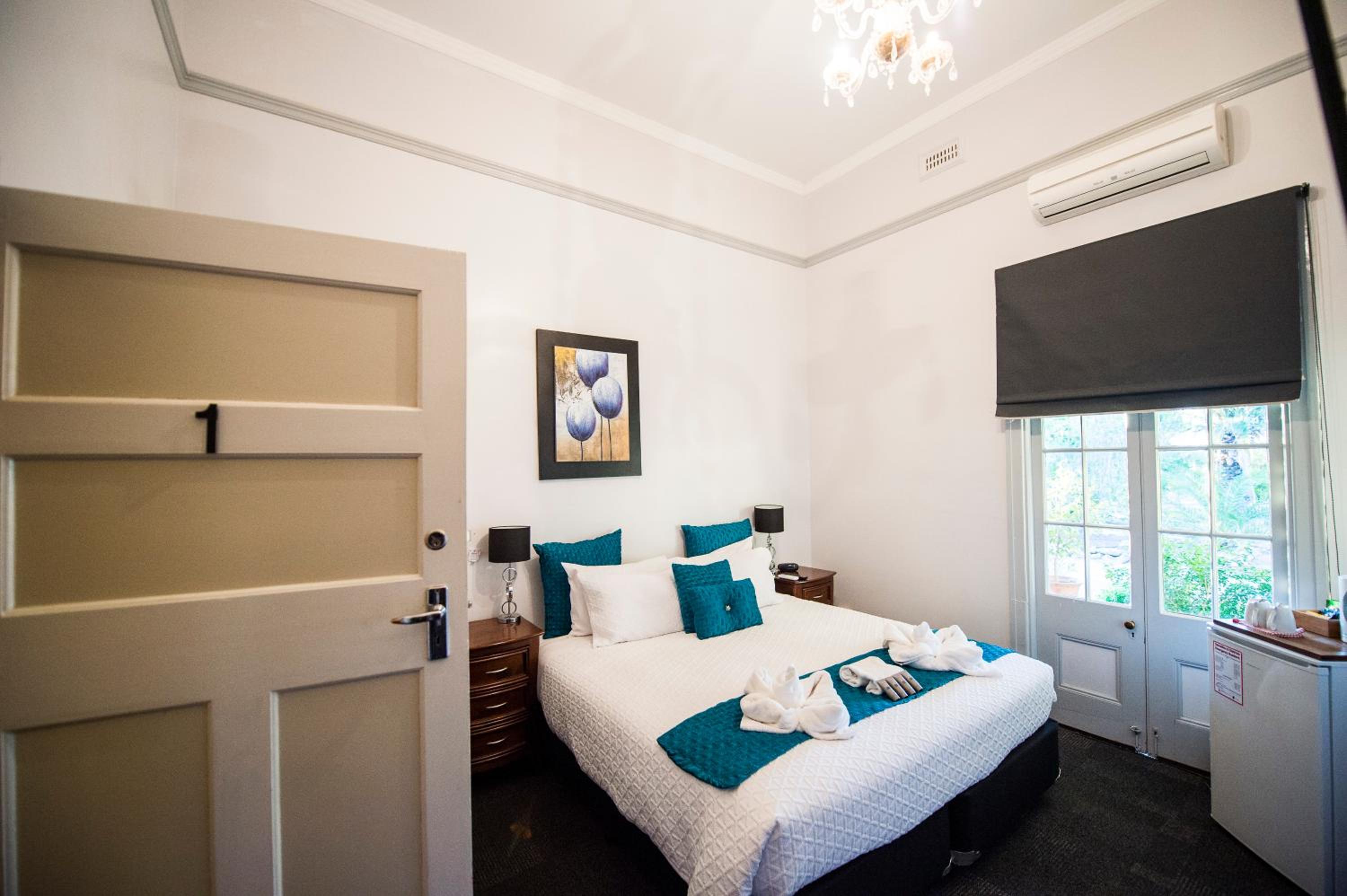 Deluxe Double Room with Shower photo 1