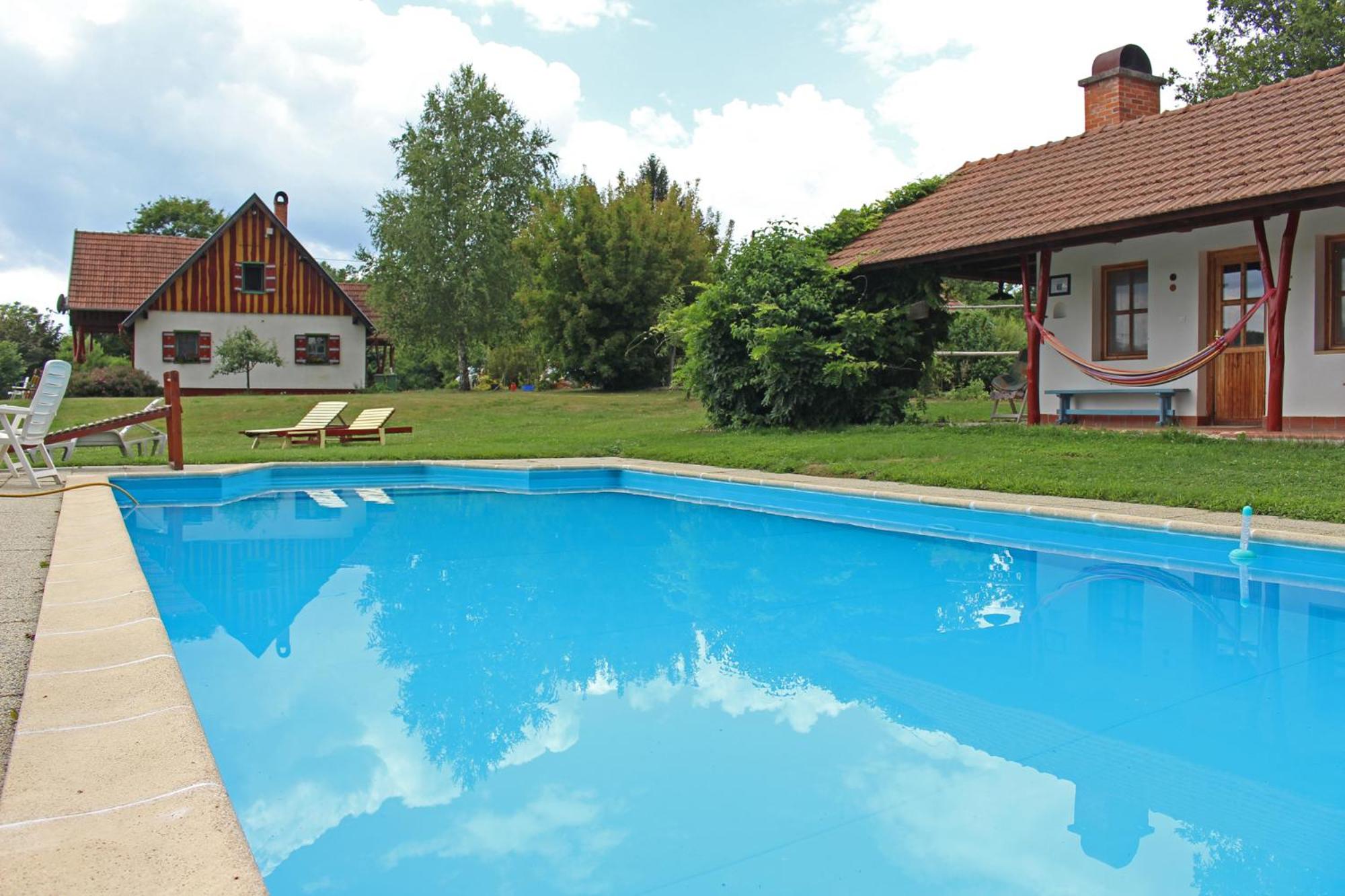 Two-Bedroom House (3 Adults) photo 3