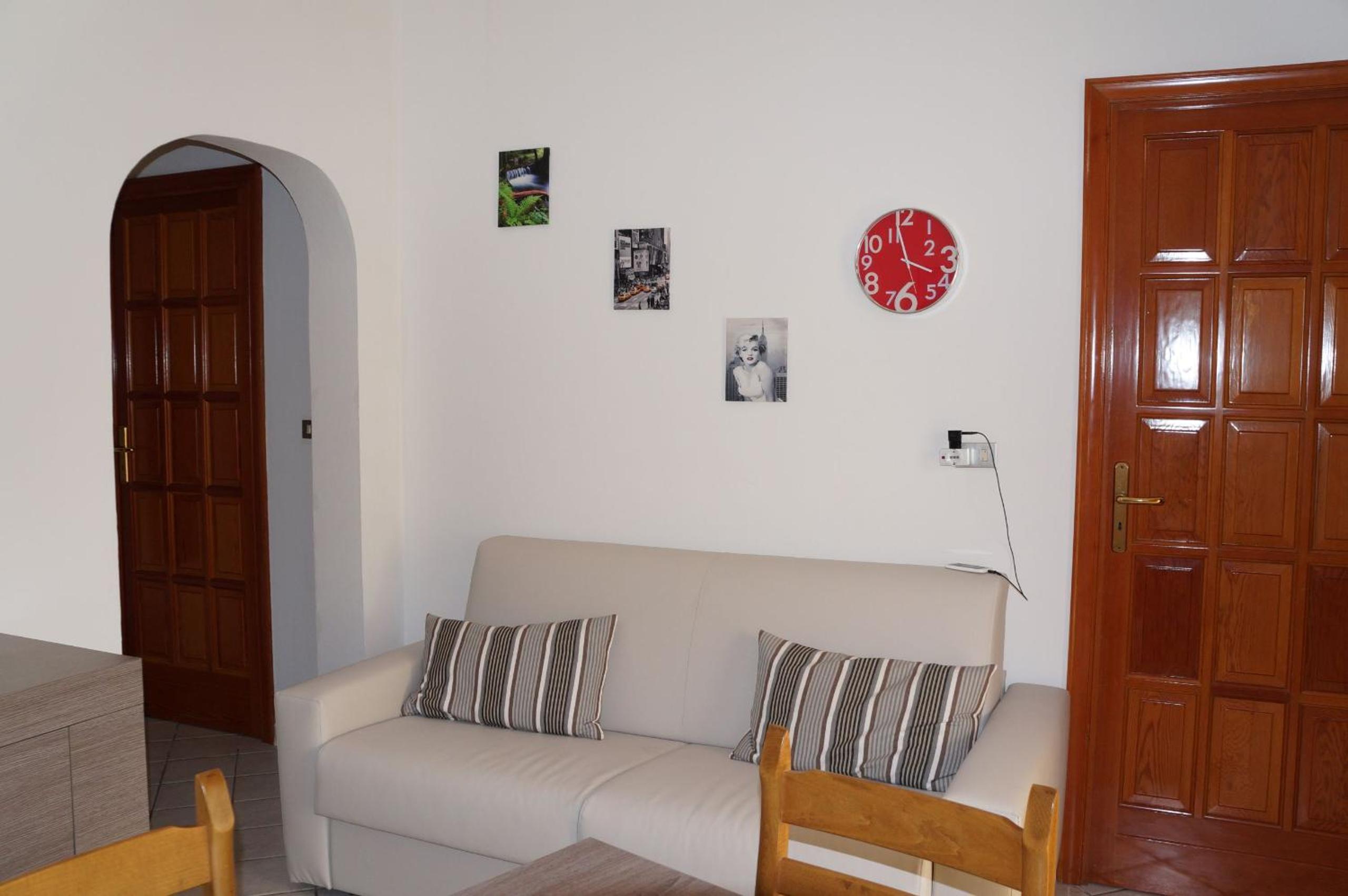 Villa with Sea View - Photo 6