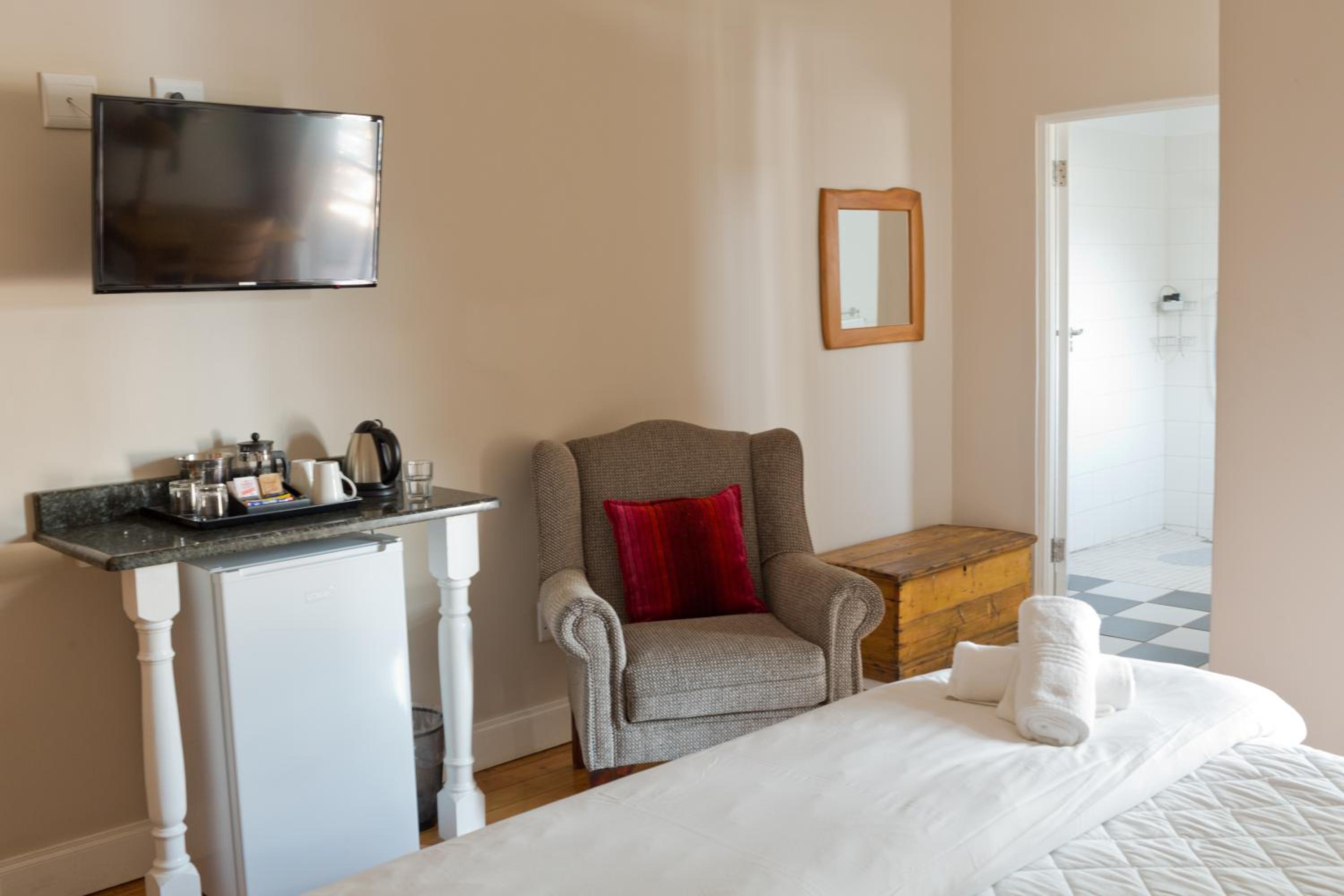 Standard Double Room photo 3