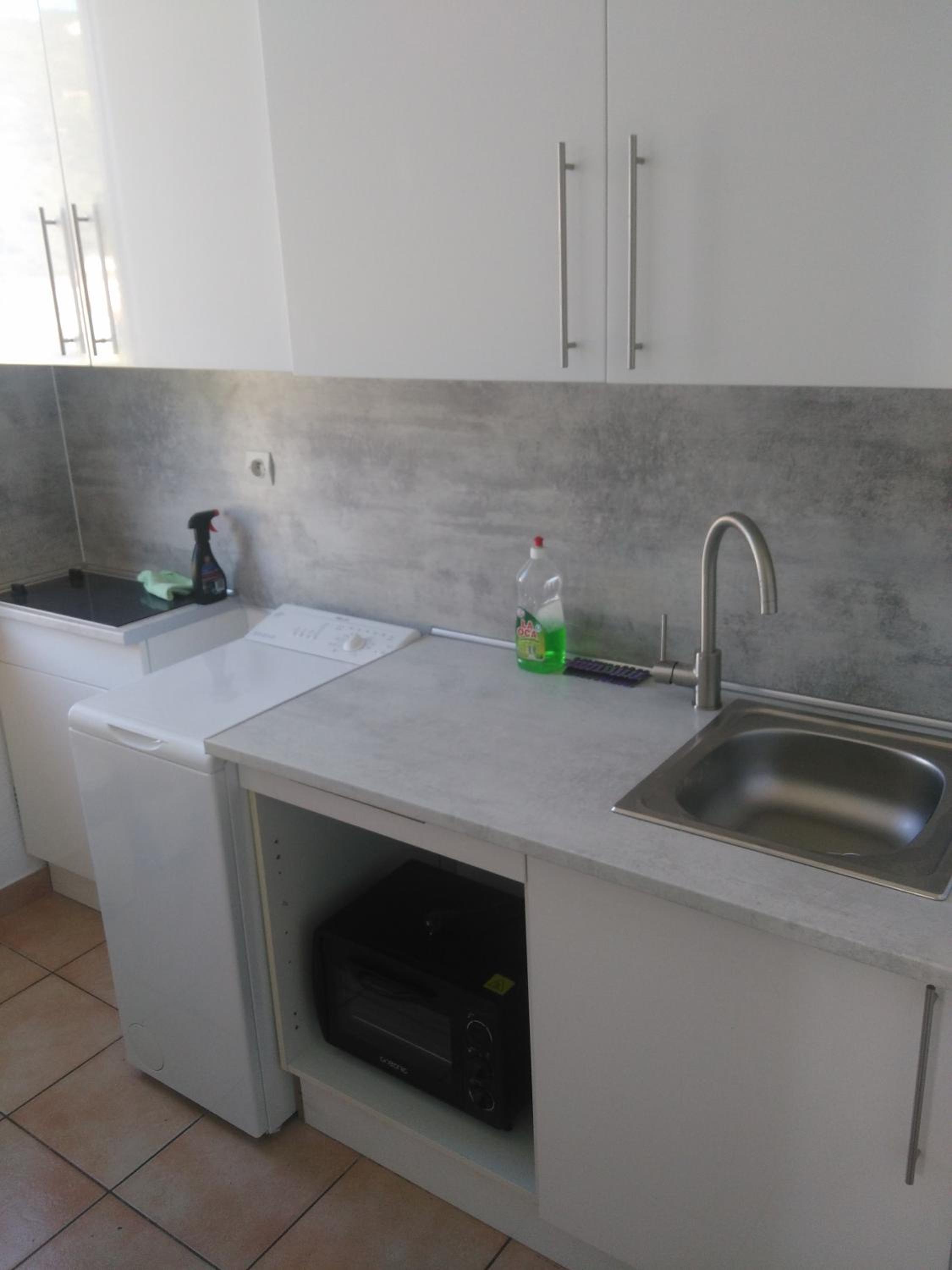 One-Bedroom Apartment - Photo 18