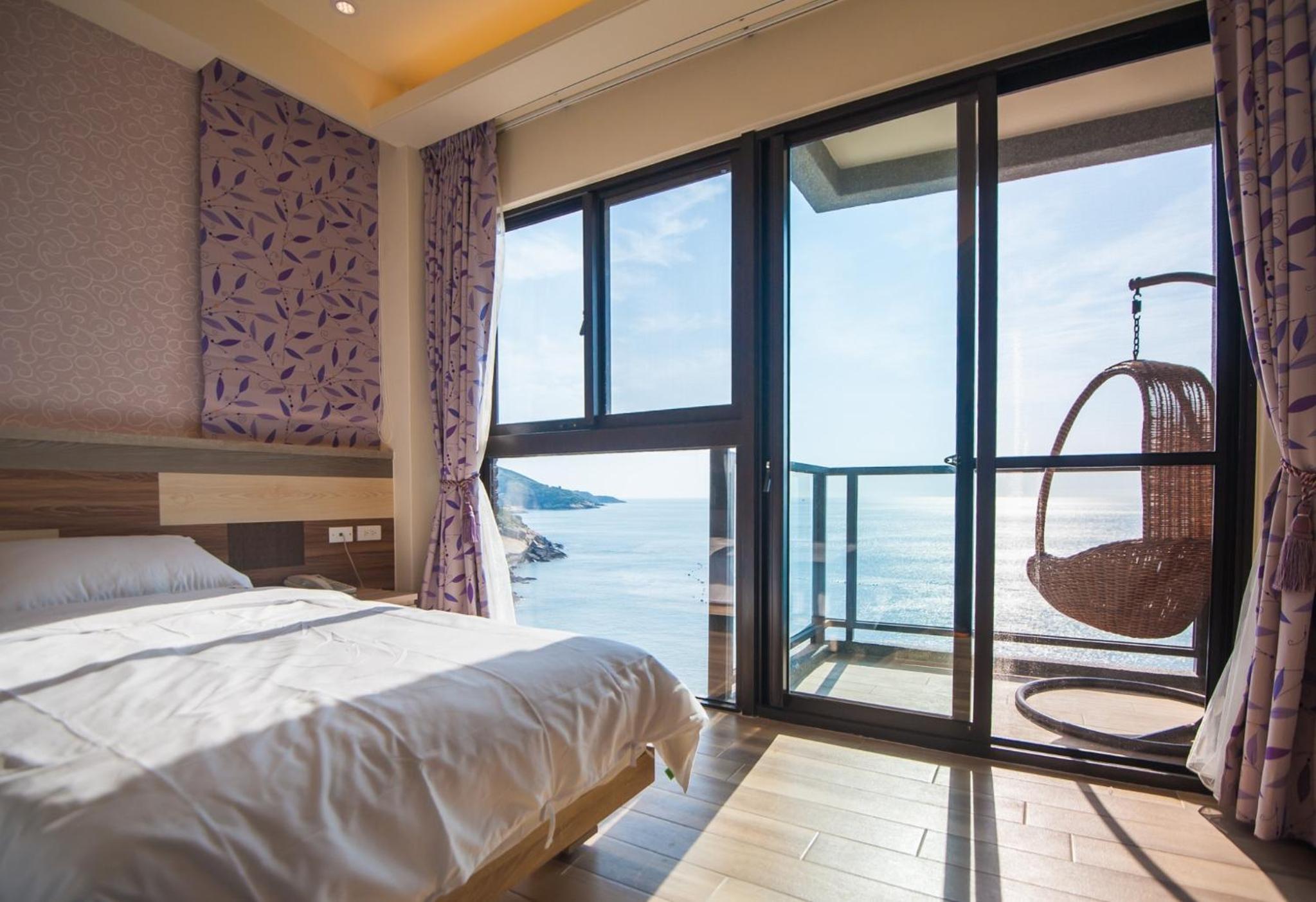 Large Double Room photo 1