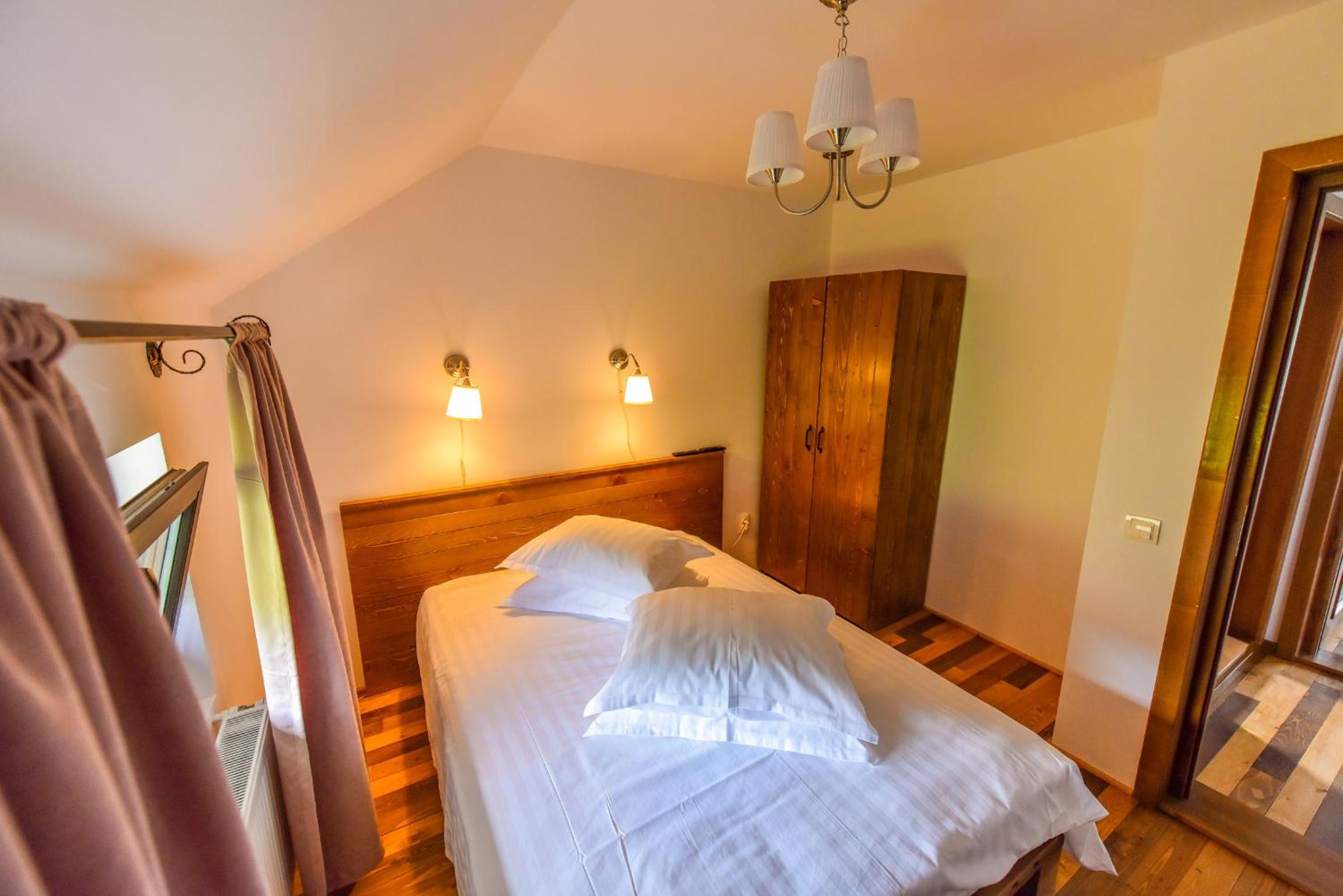 Four-Bedroom House photo 1