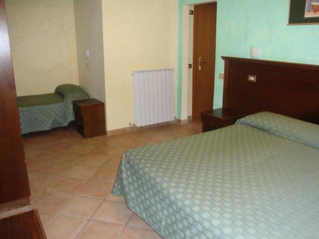 Triple Room photo 2