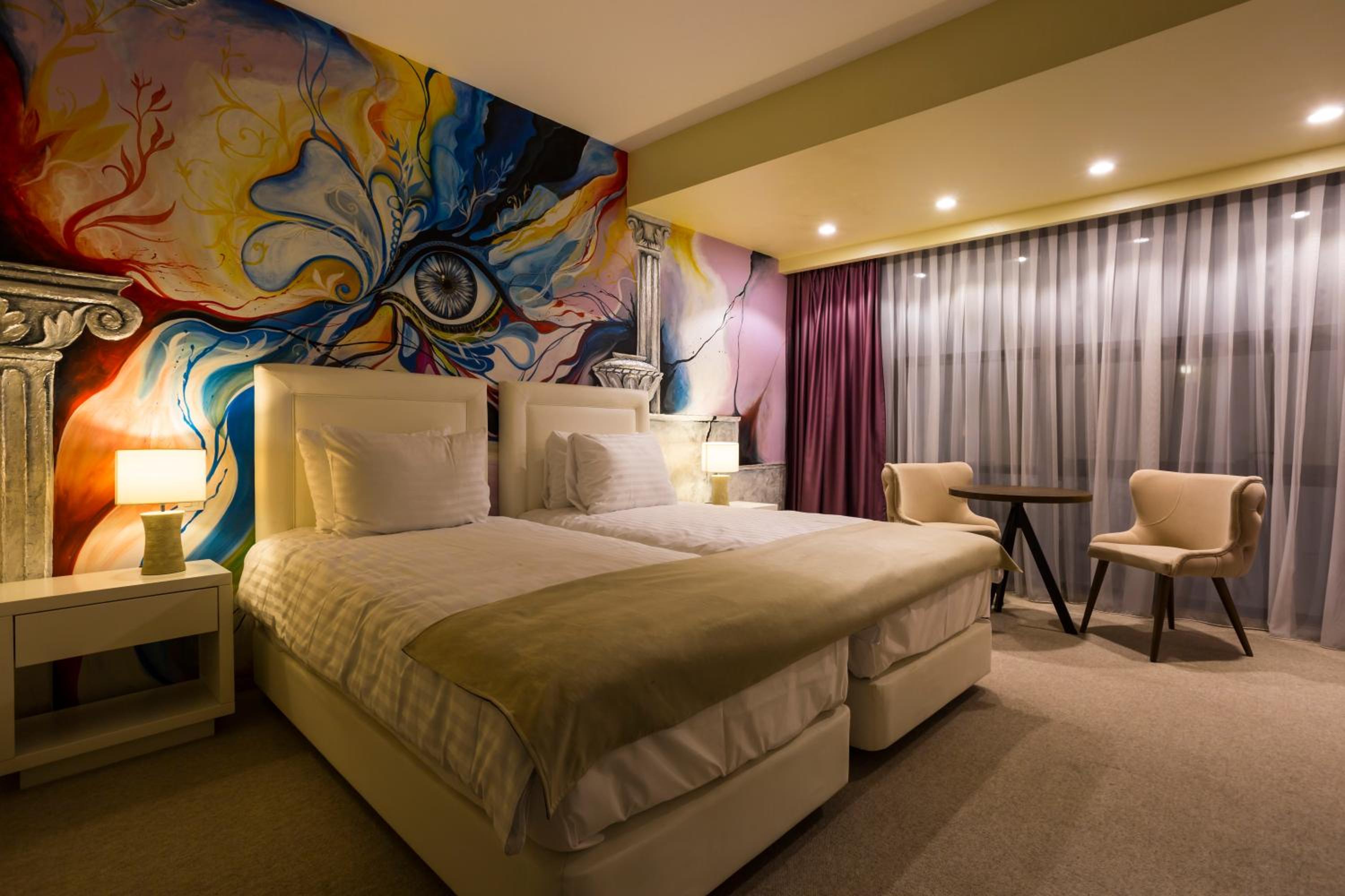 Twin Room - Photo 2