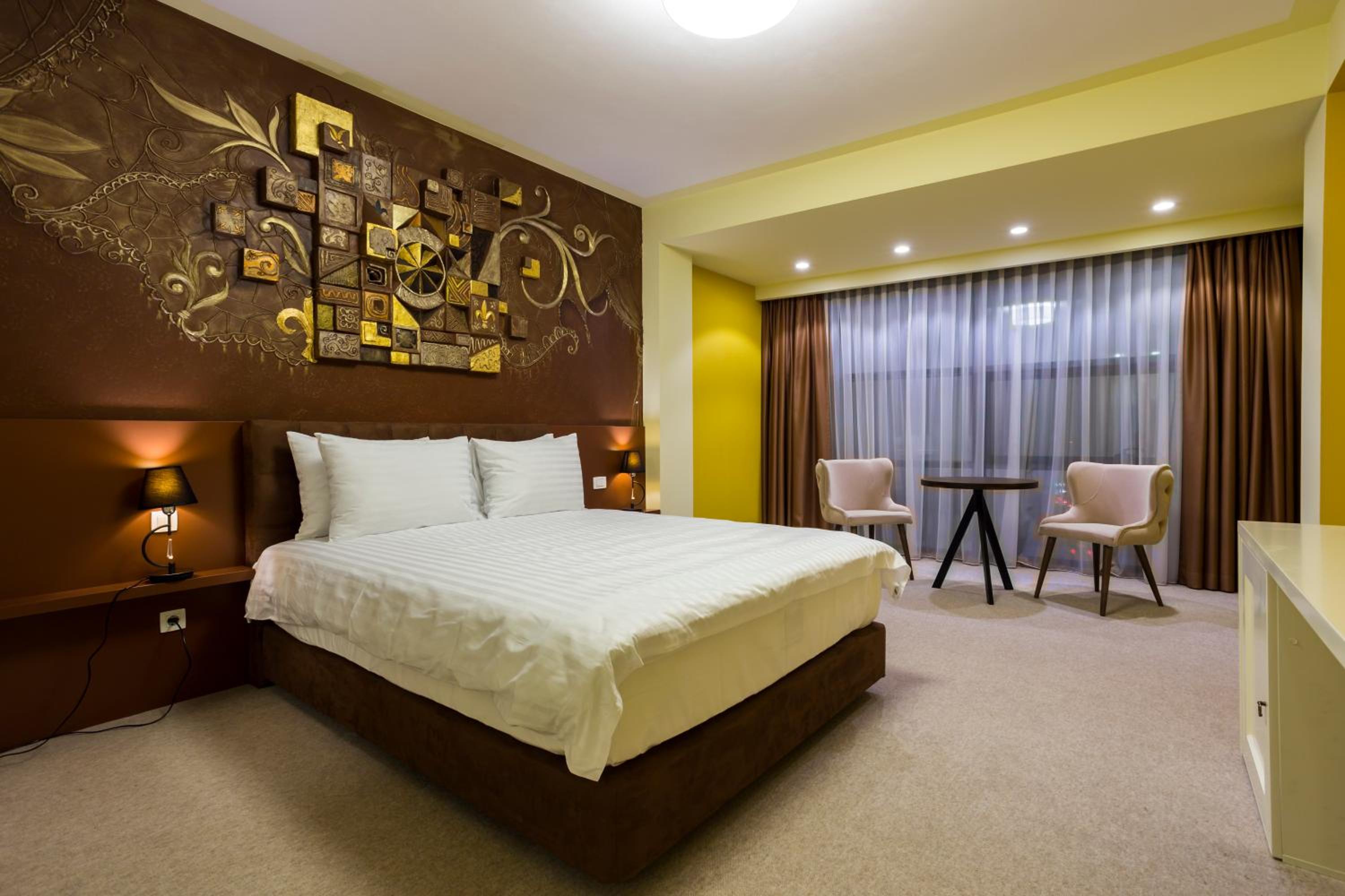 Premium Double Room - Photo 6