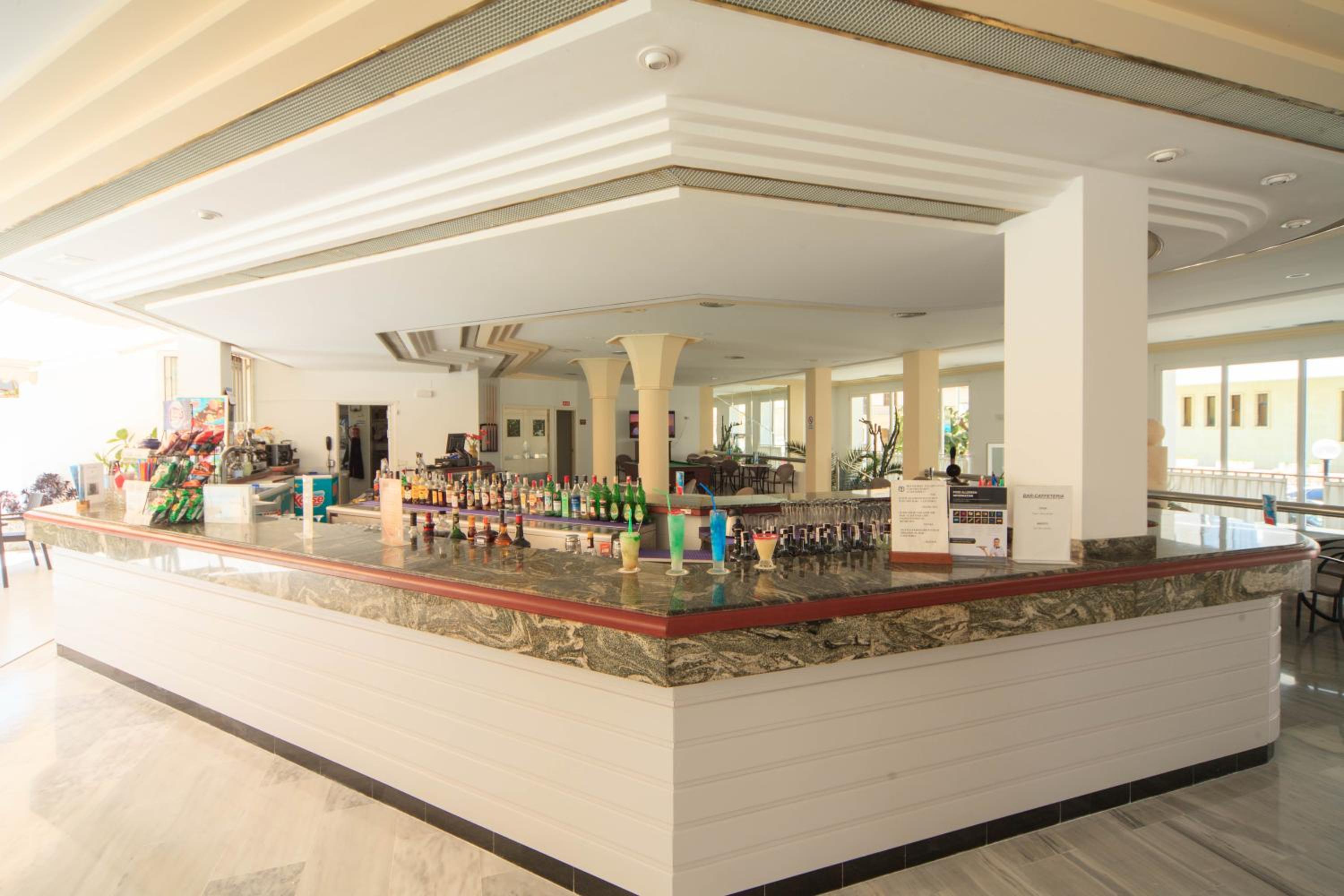 Family Room with Terrace photo 3