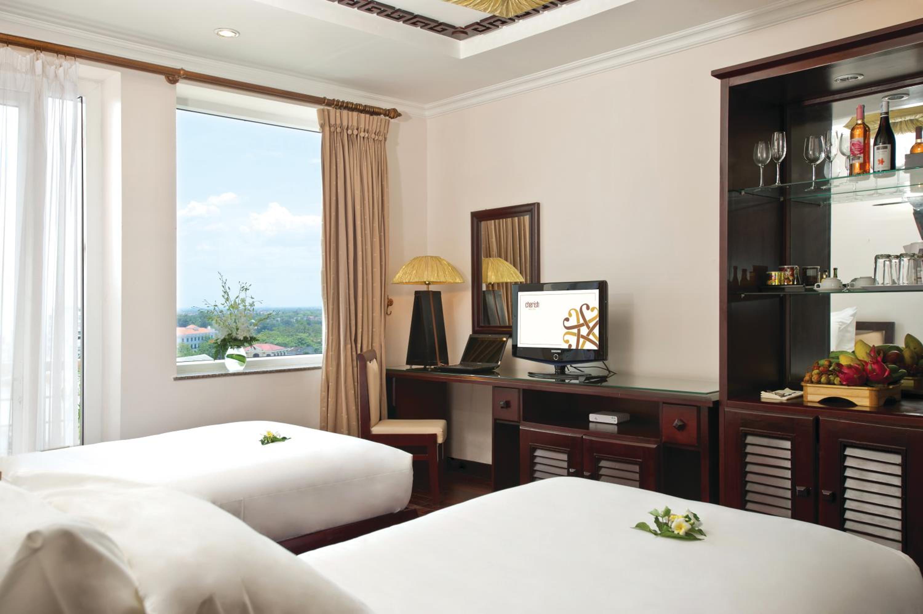 Deluxe Triple Room photo 3