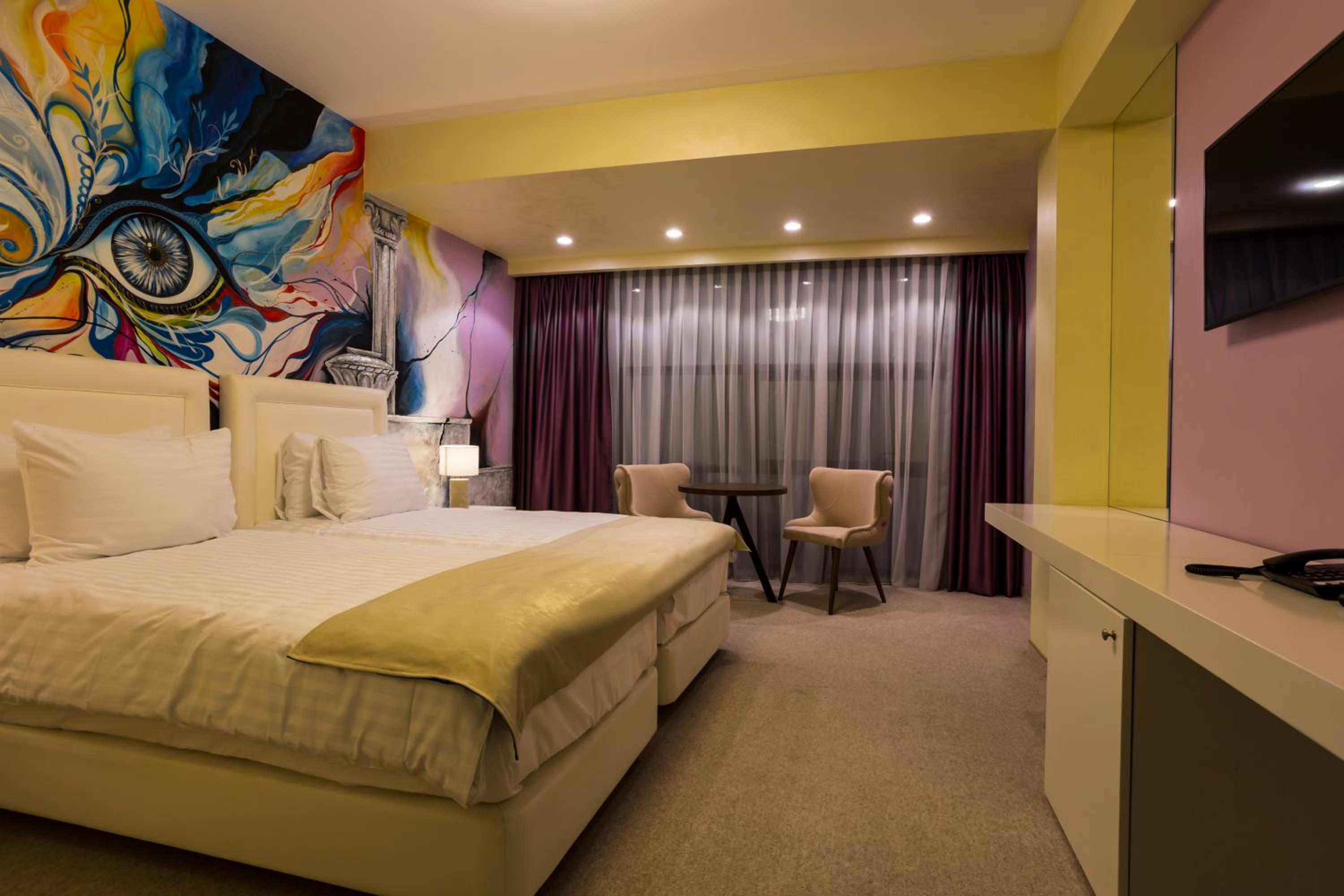 Twin Room - Photo 1