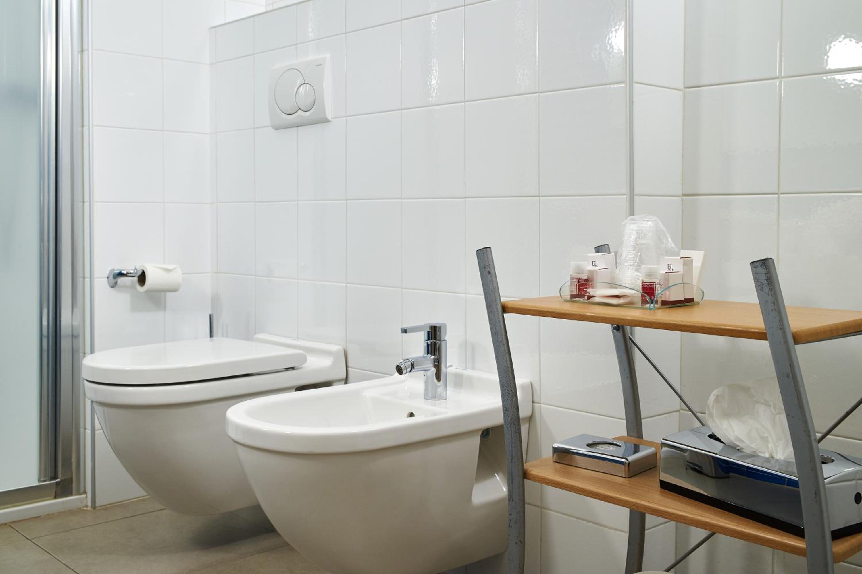 Double Room - Photo 10