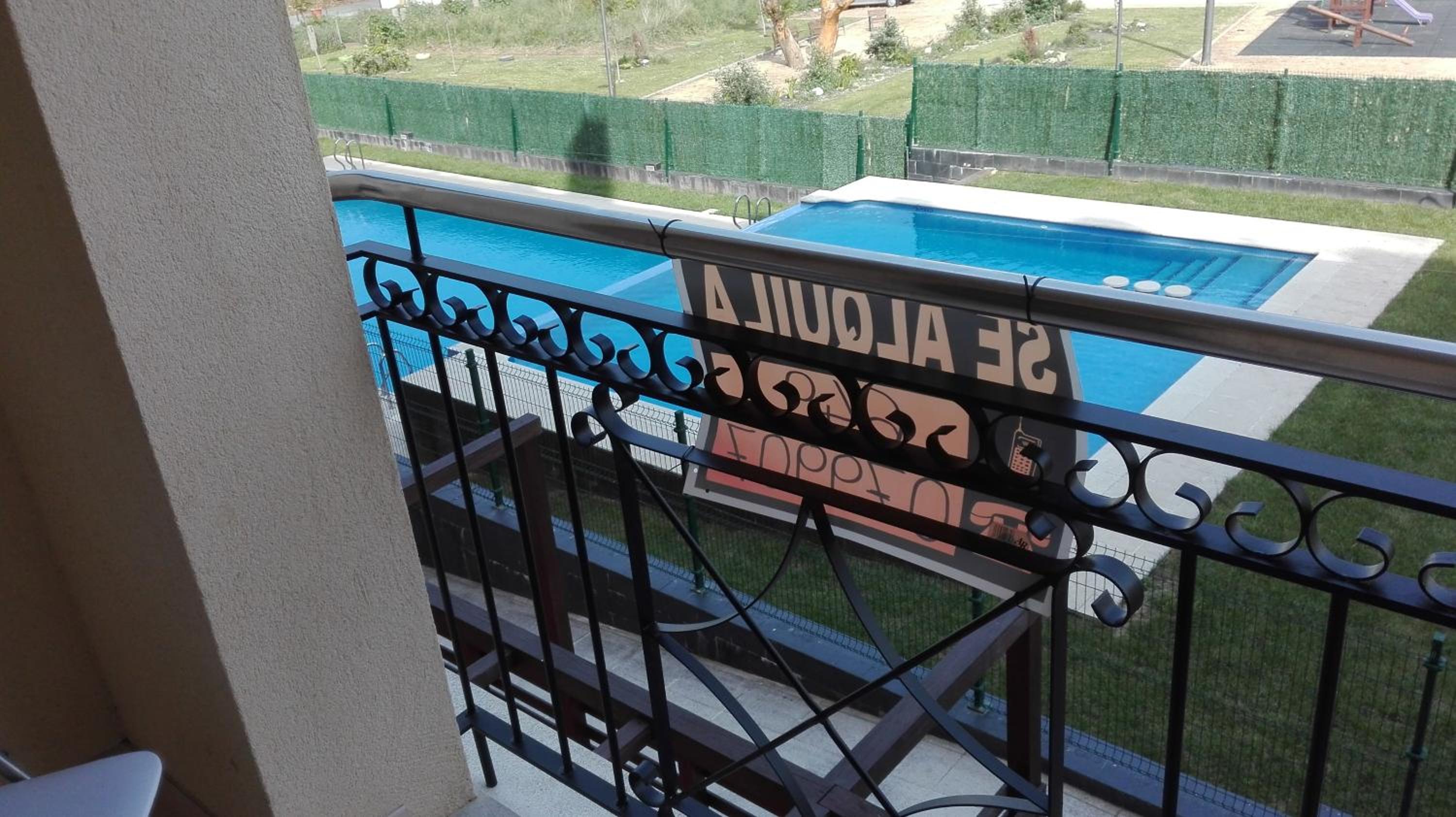 Apartment with Balcony photo 2