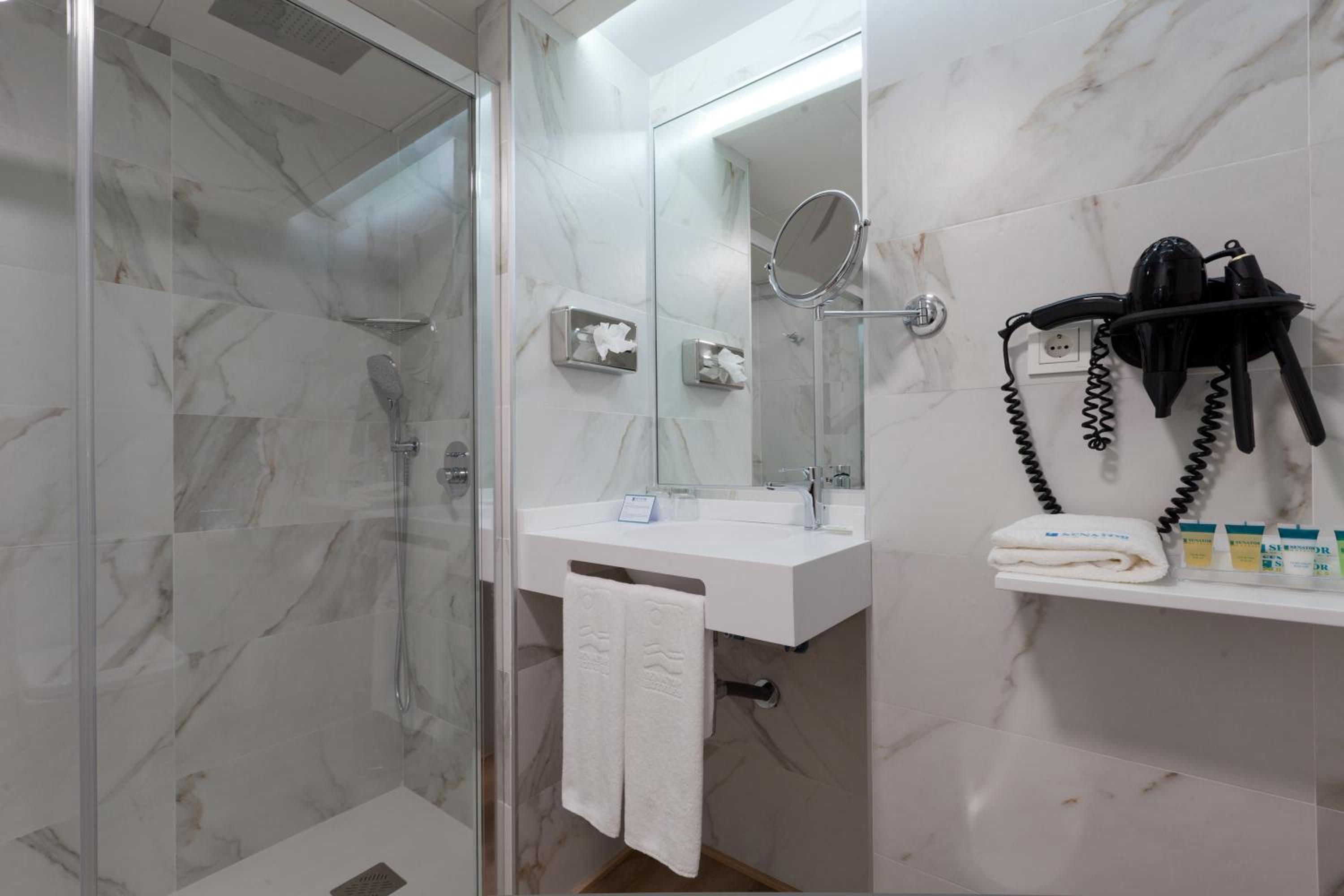 Executive Double Room - Photo 7