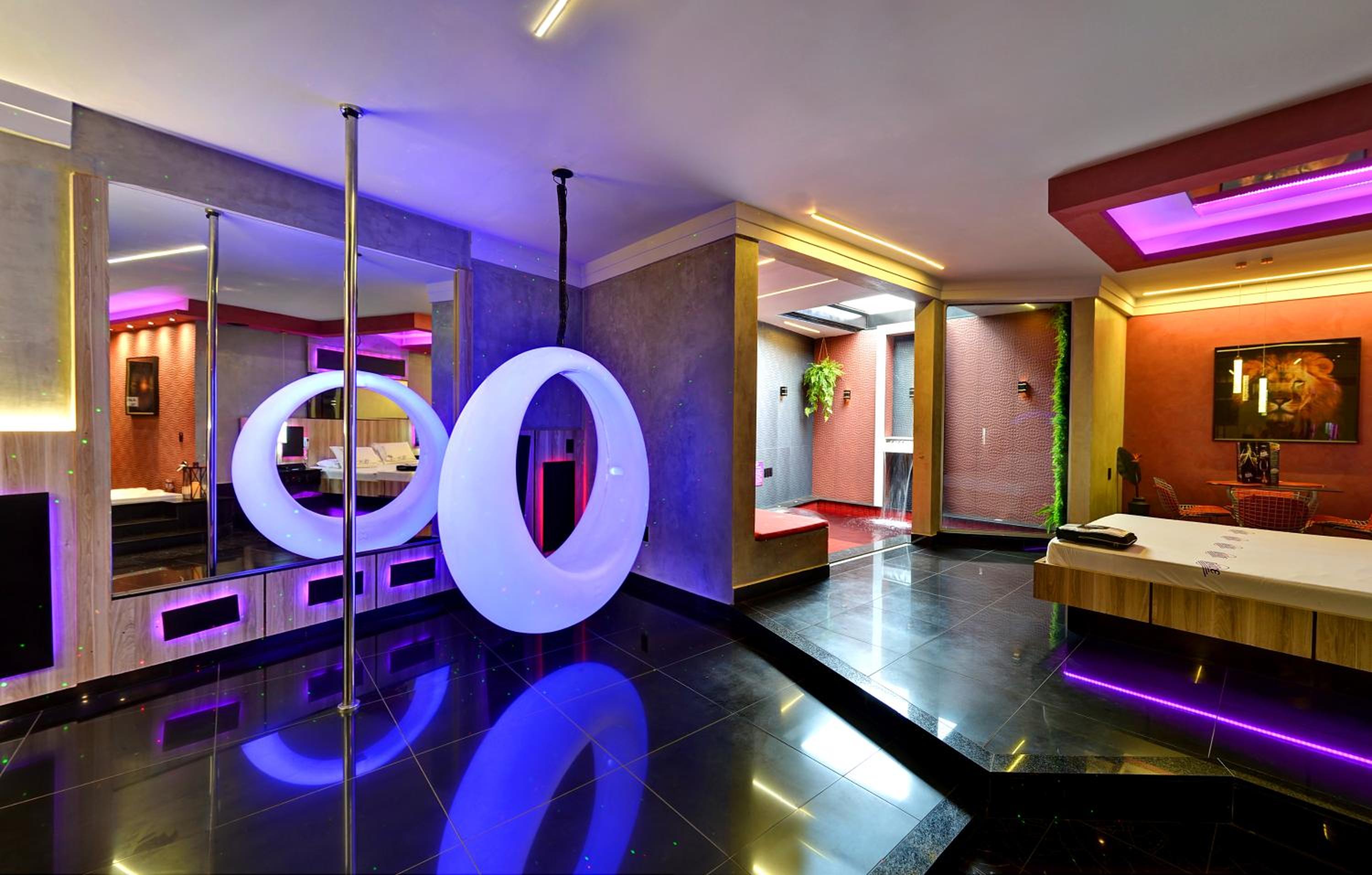 Suite with Private Pool