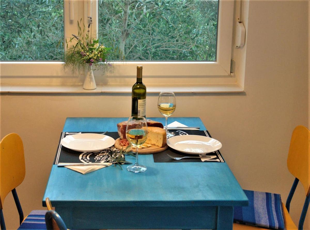 Studio Apartment with Sea View - Photo 17