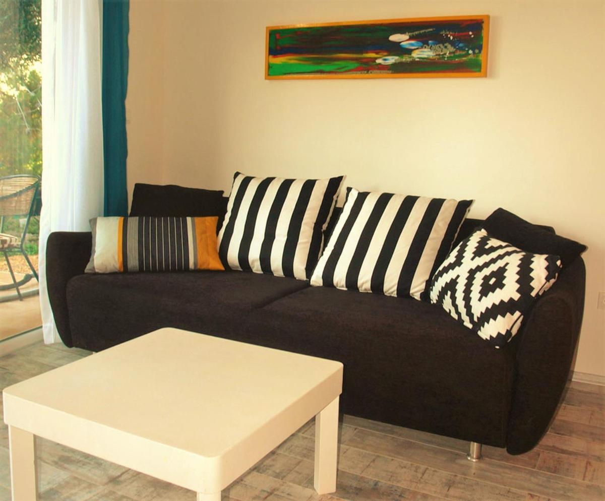 Studio Apartment with Sea View - Photo 12
