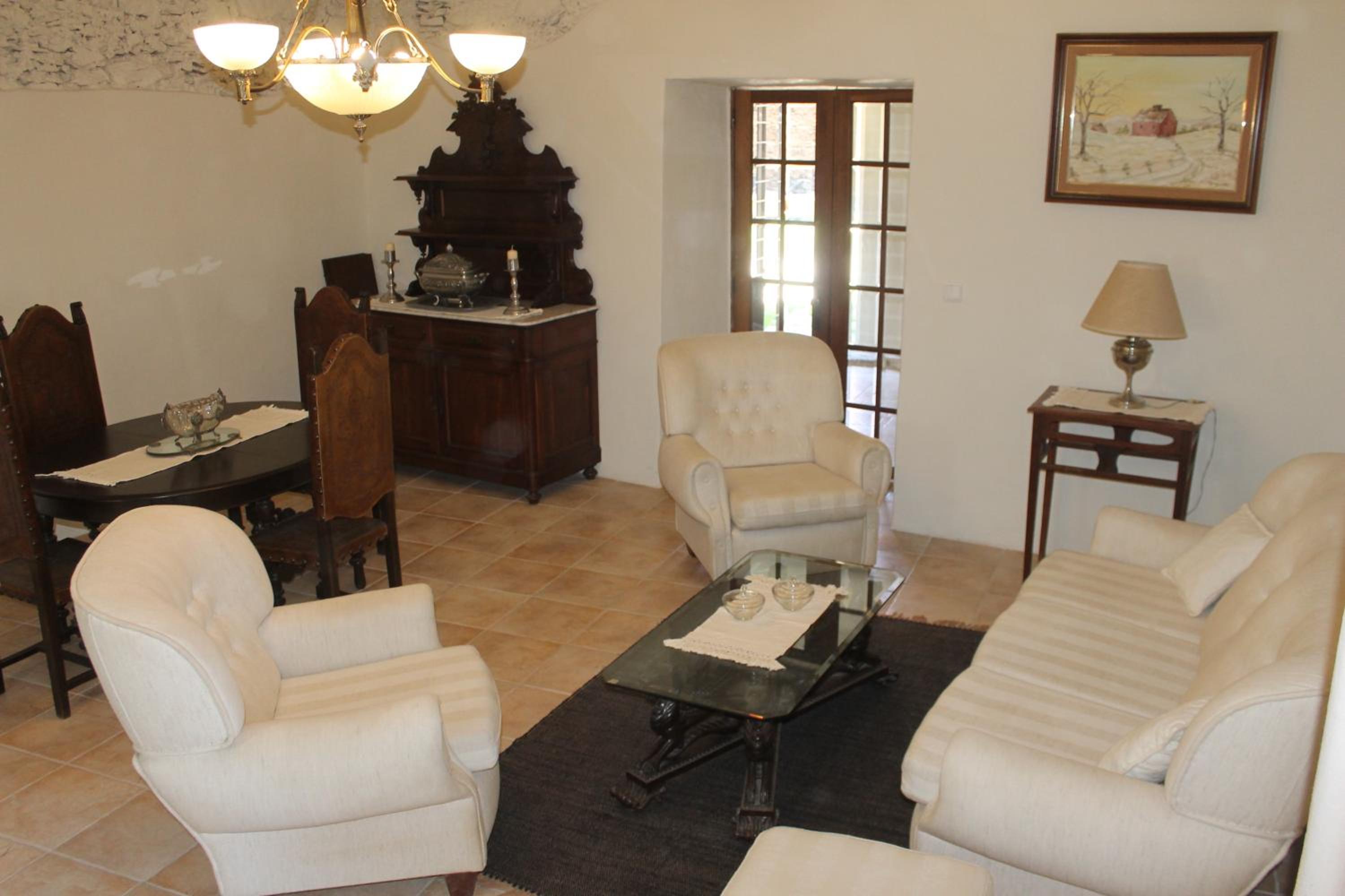 King Room with Two King Beds - Photo 8