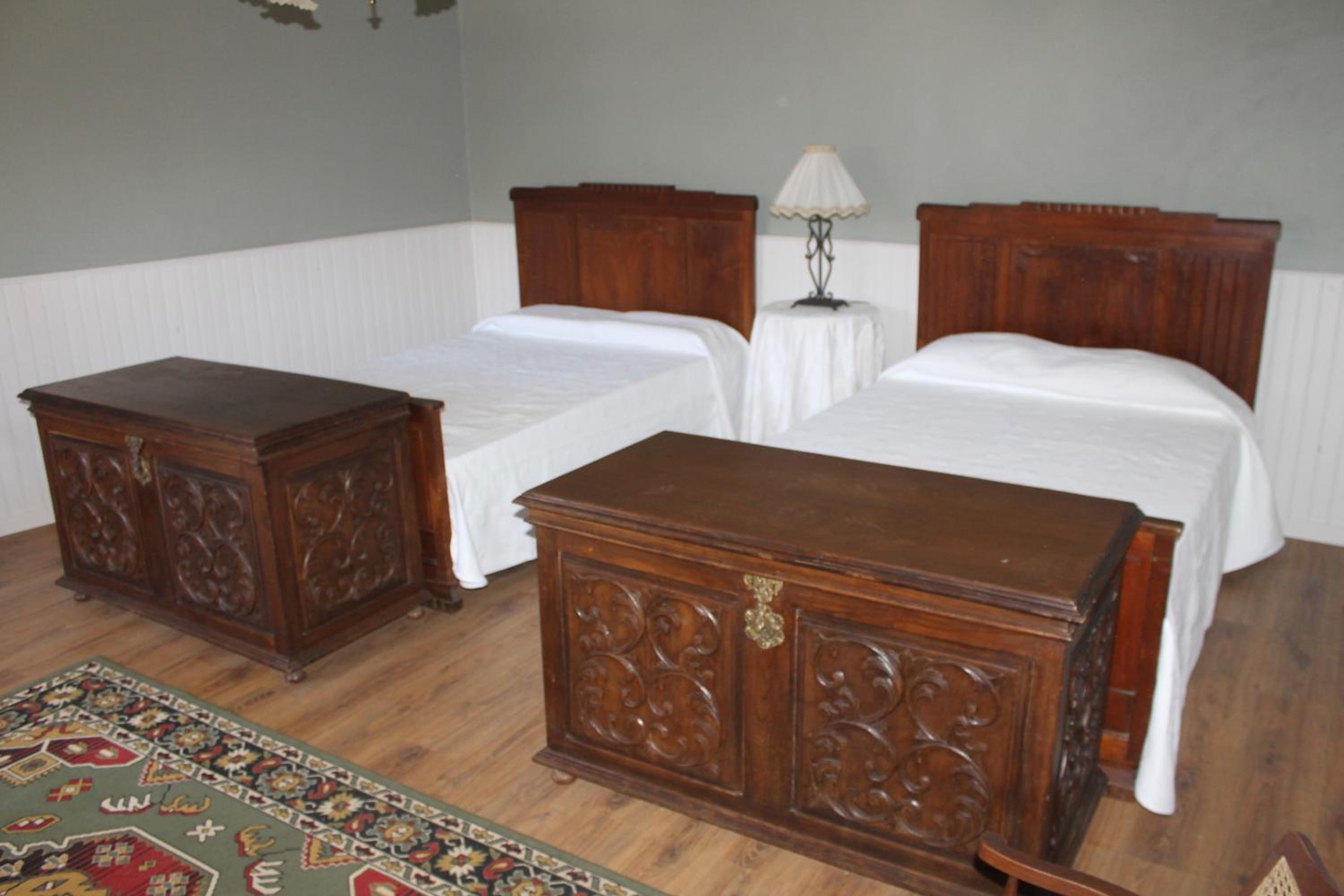 King Room with Two King Beds - Photo 6