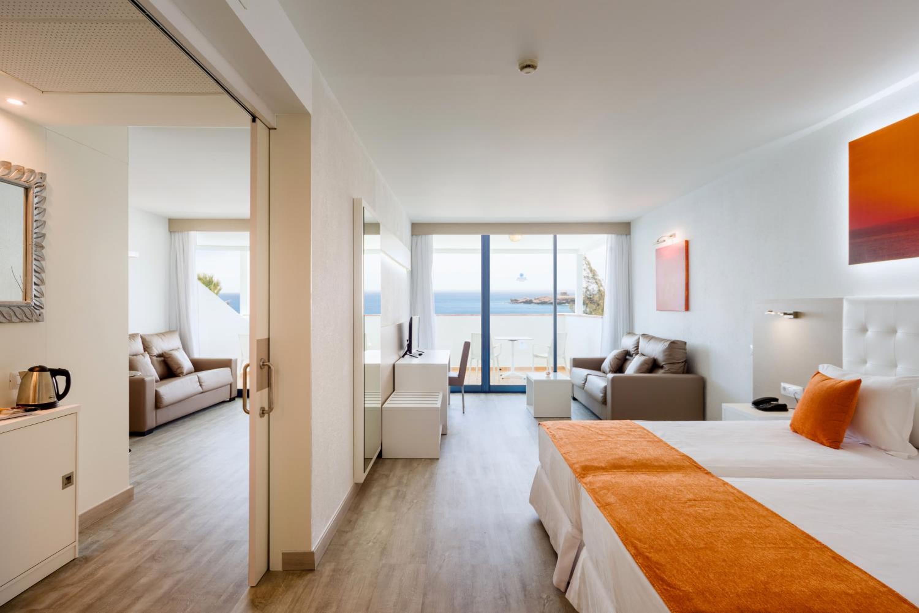 Habitación Familiar con Vista al Mar