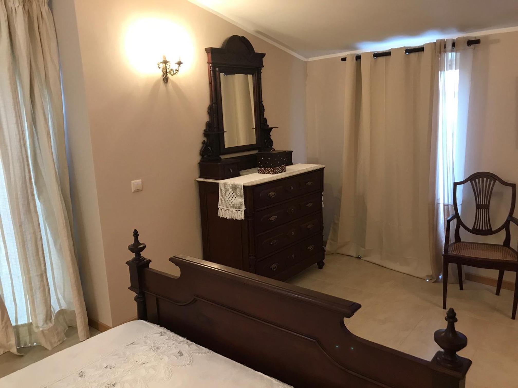 Double Room with Balcony - Photo 7