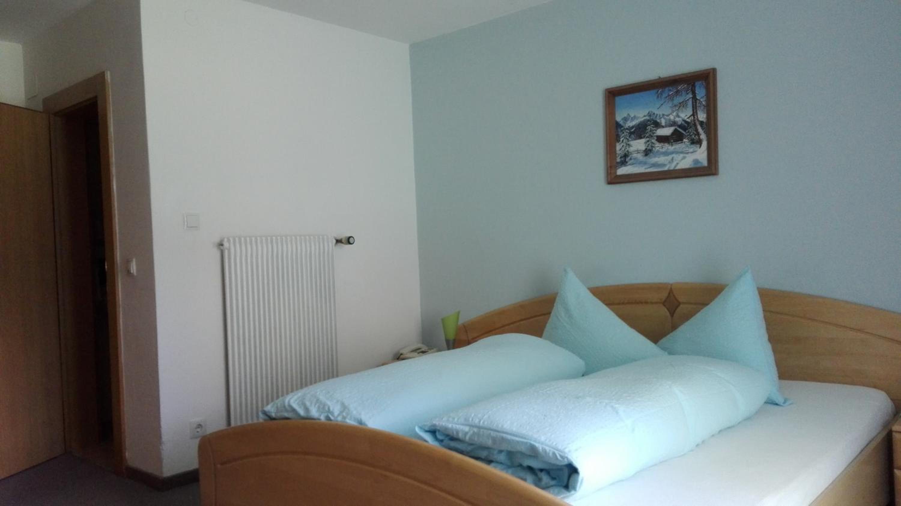 Basic Double Room - Third Floor photo 3