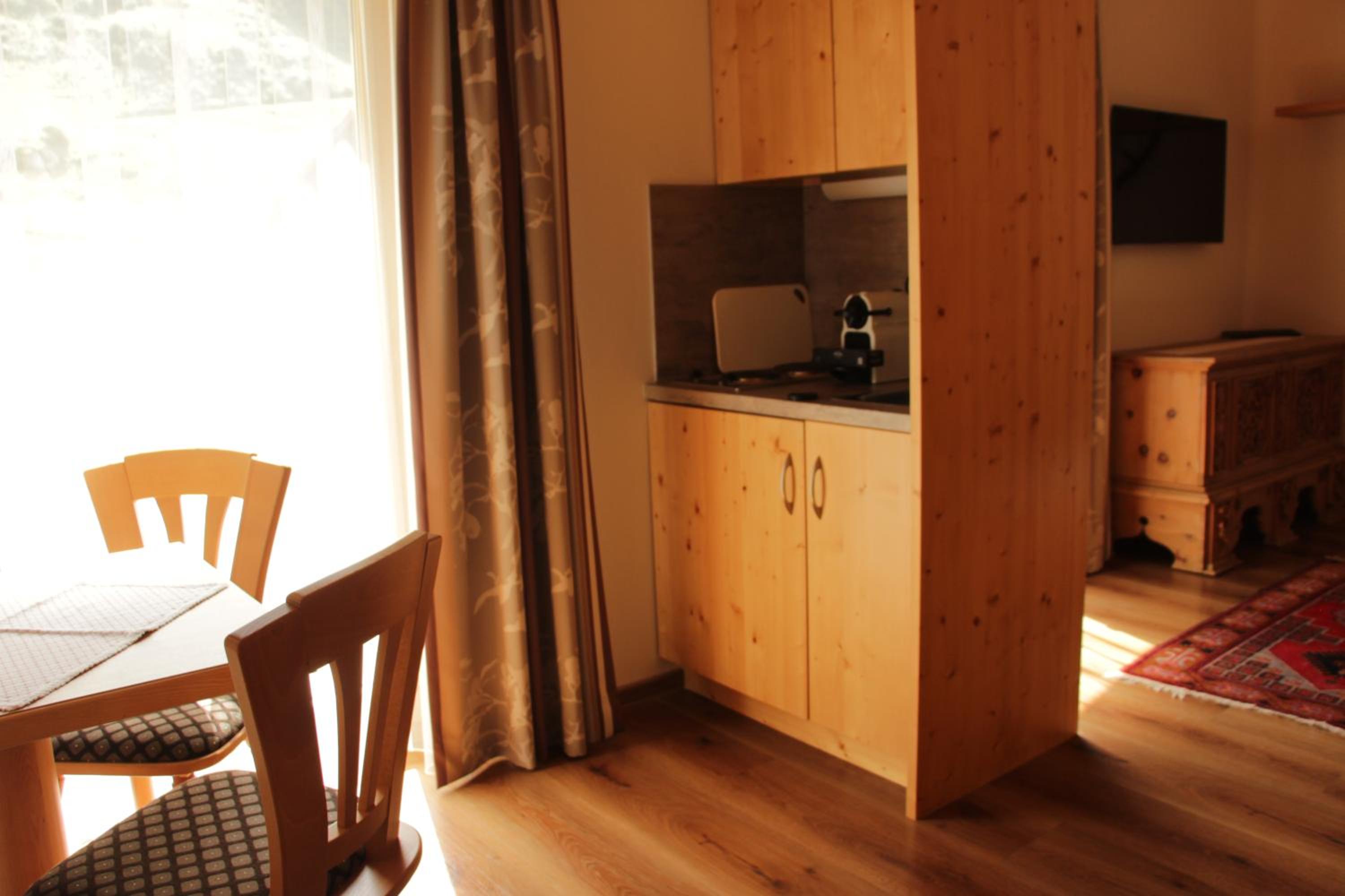 Deluxe Double or Twin Room with Mountain View photo 2