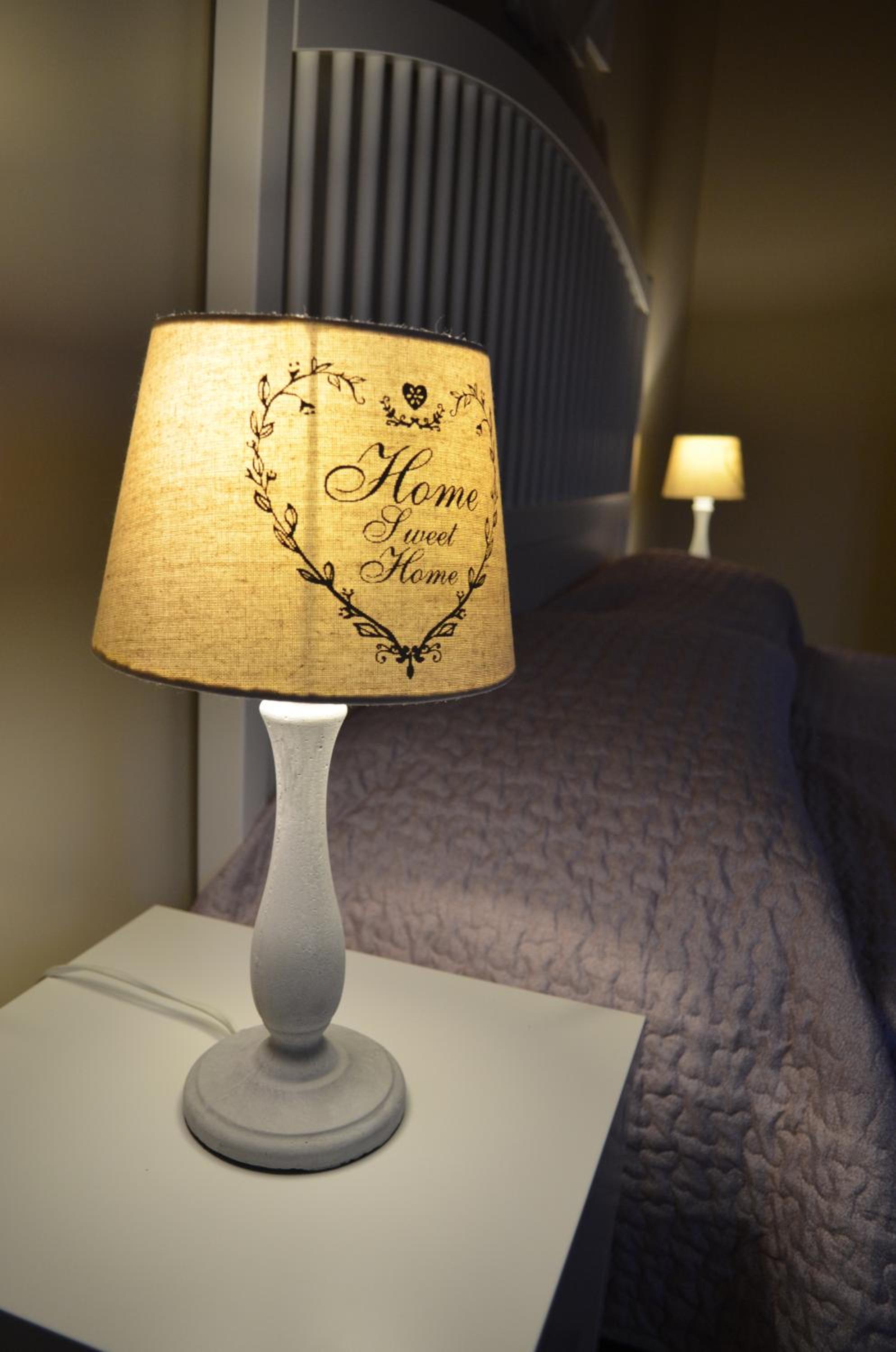 Deluxe Room (2 Adults + 1 Child)