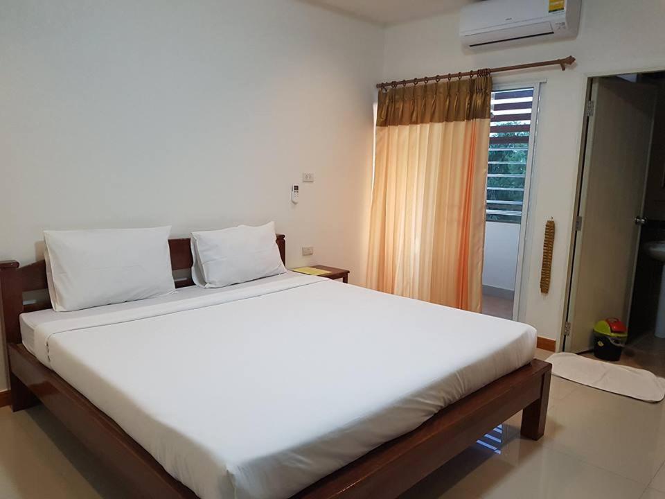 Standard Double Room photo 2