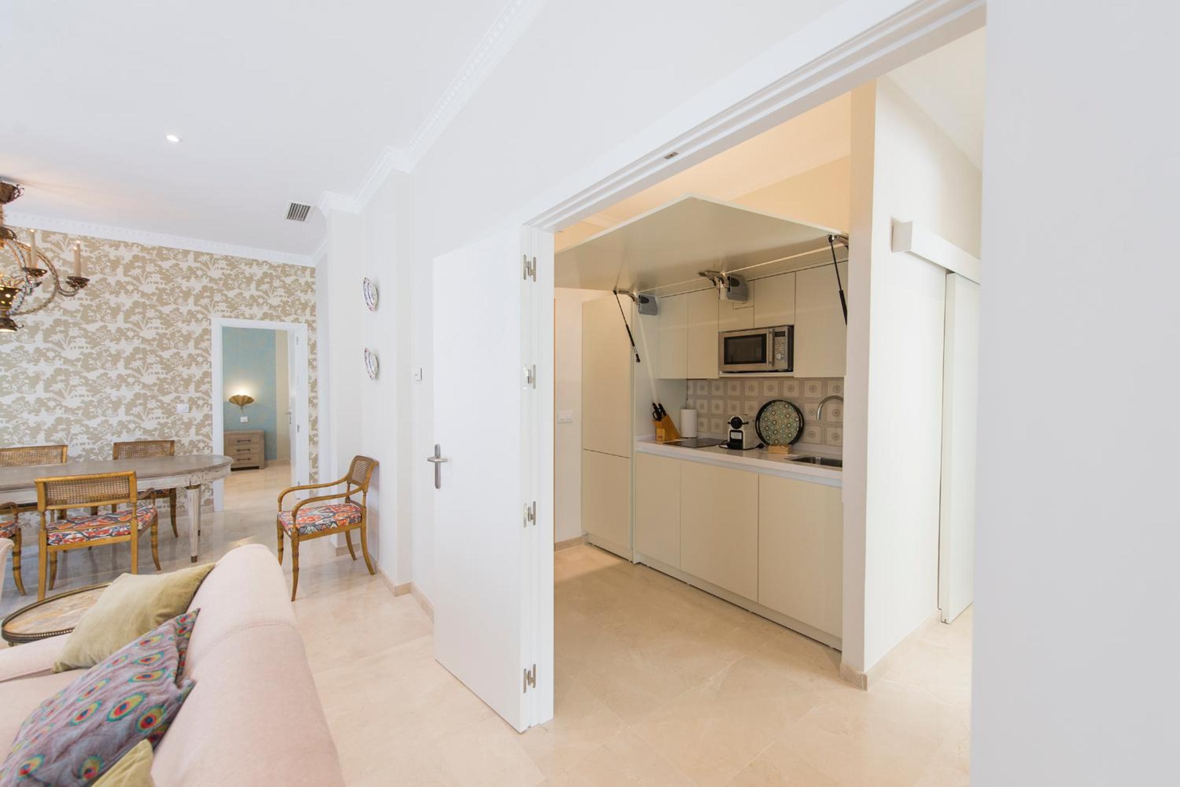 Deluxe Apartment thumbnail 5
