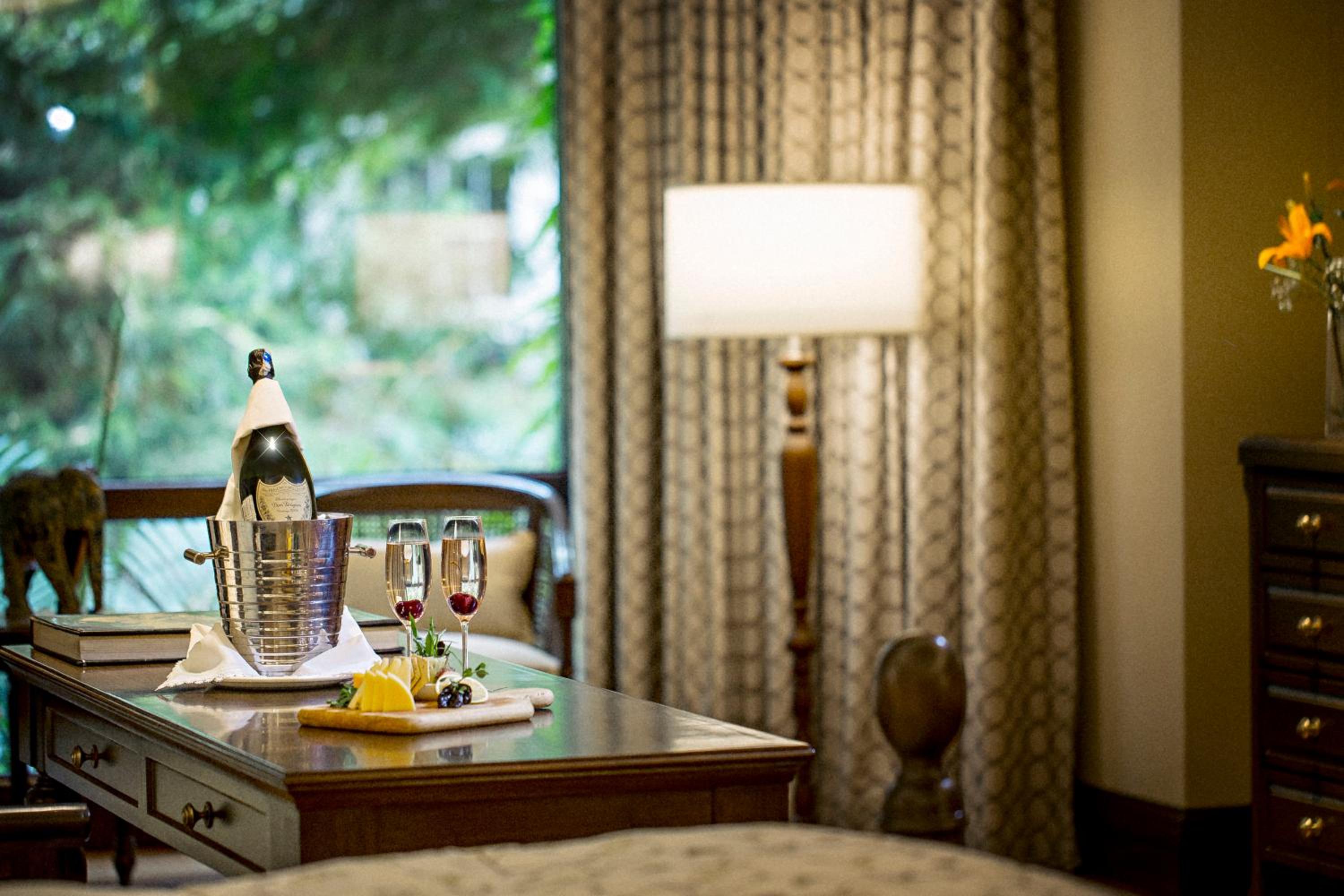 Taj Club Room - Photo 4