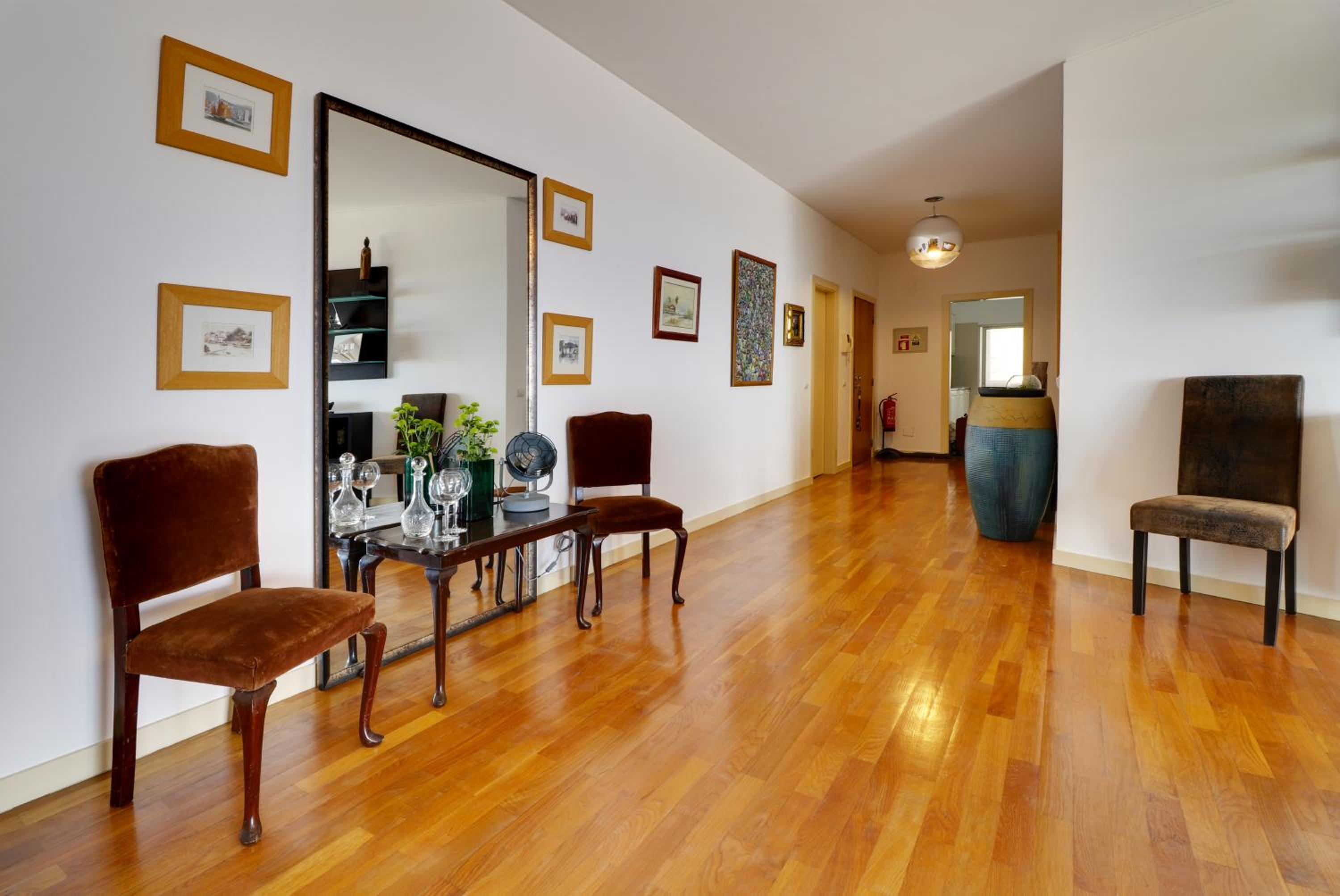 Deluxe Apartment