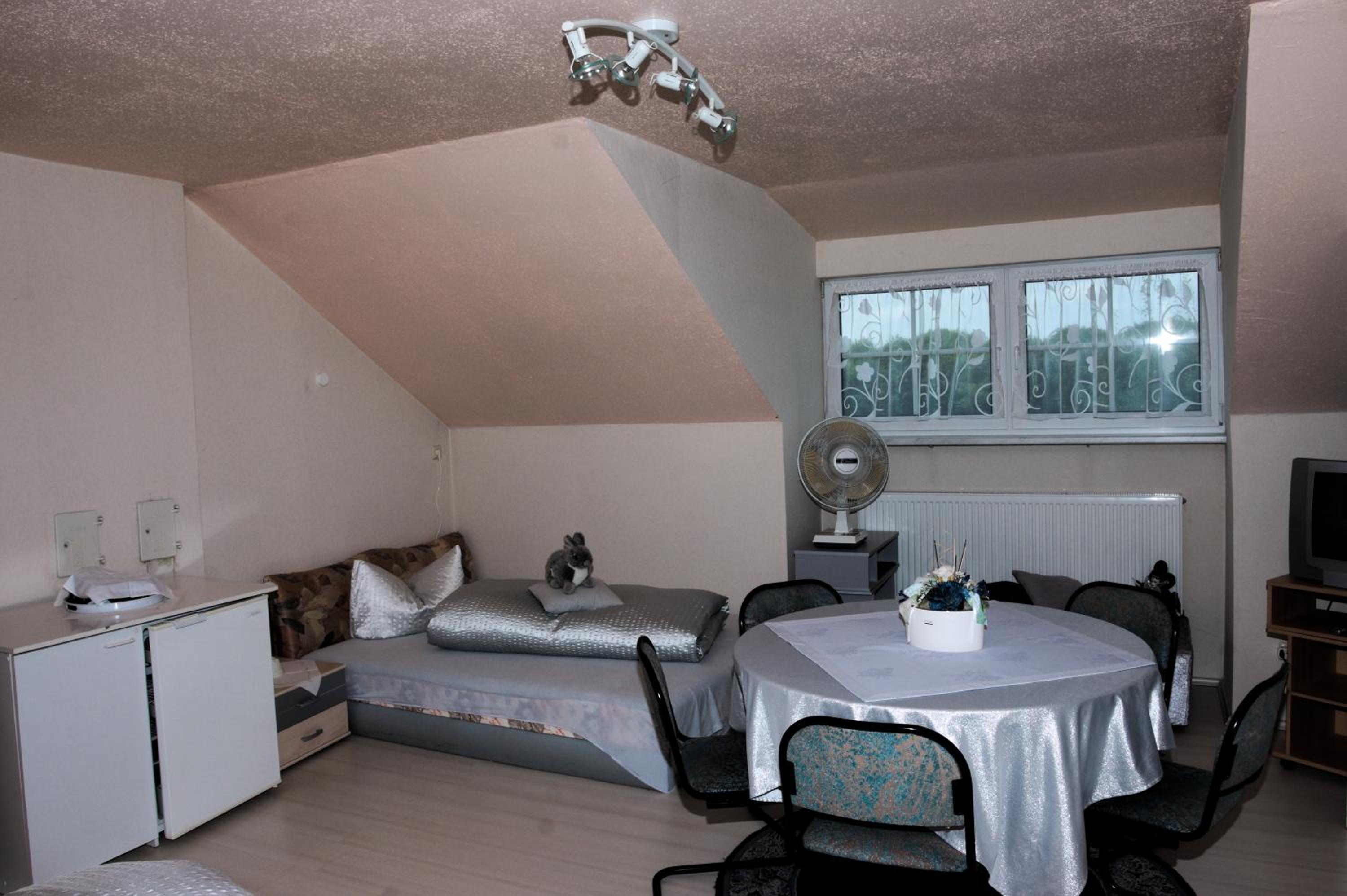 Standard Quadruple Room - Photo 3